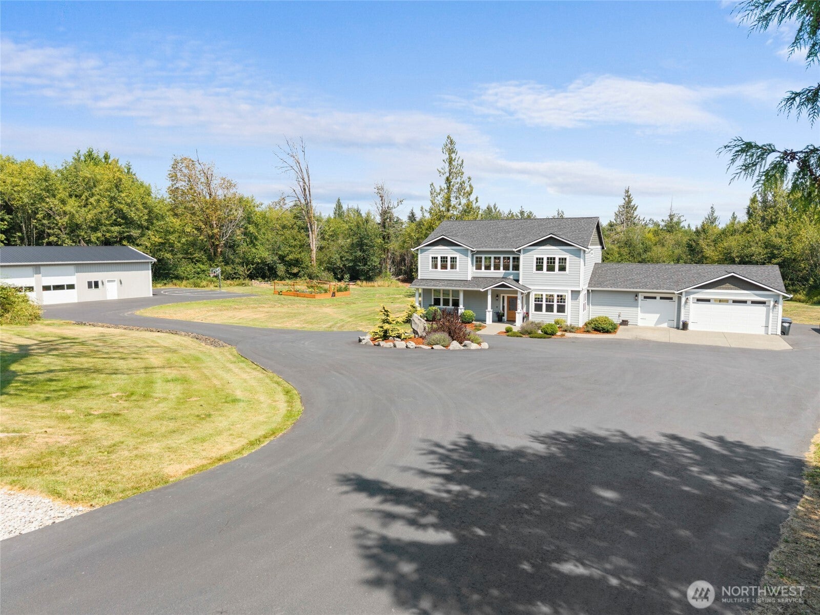 11010 Salmon Creek Lane SW — photo