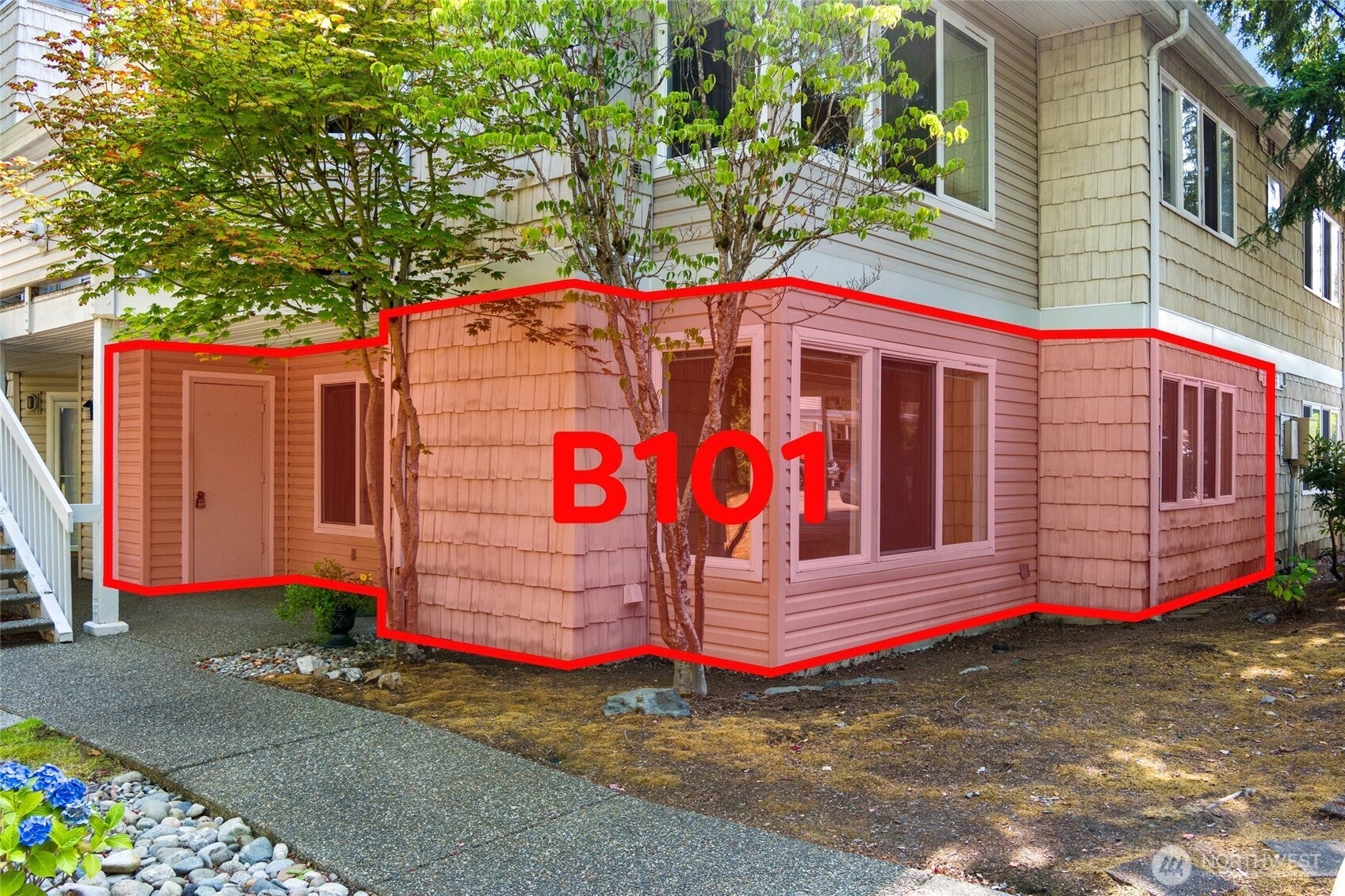 9210 Market Place B101 — photo