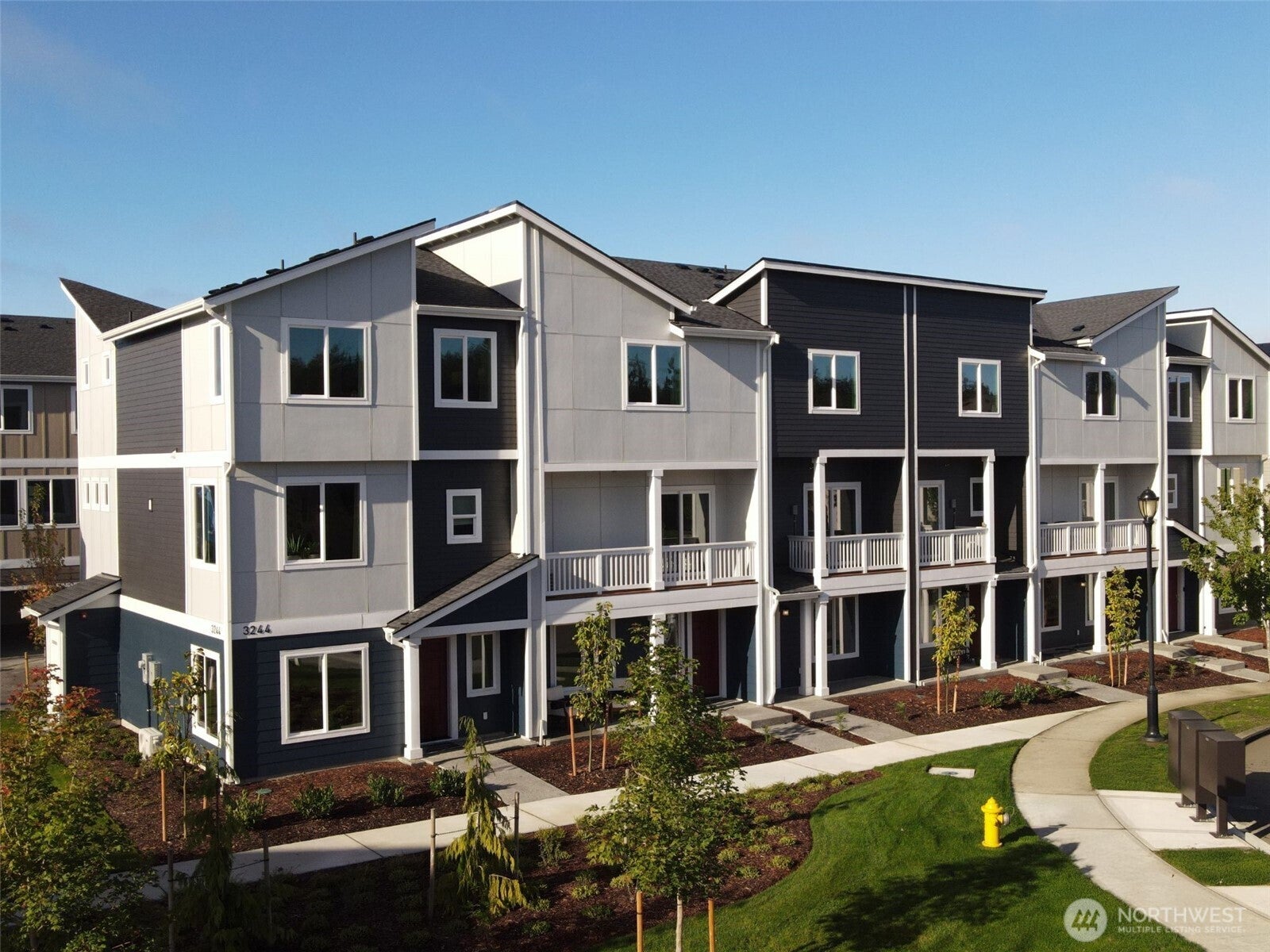32385 Anchor Avenue SE — photo
