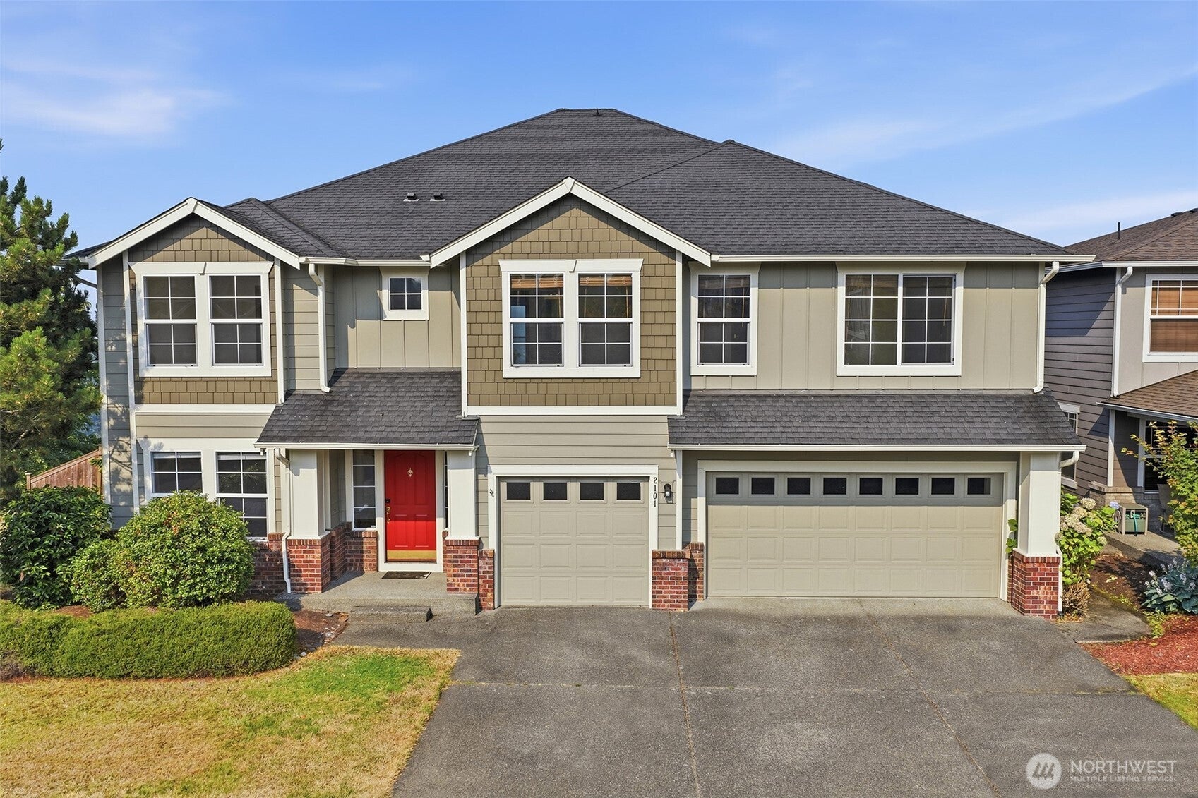 2101 SE 2nd Place — photo