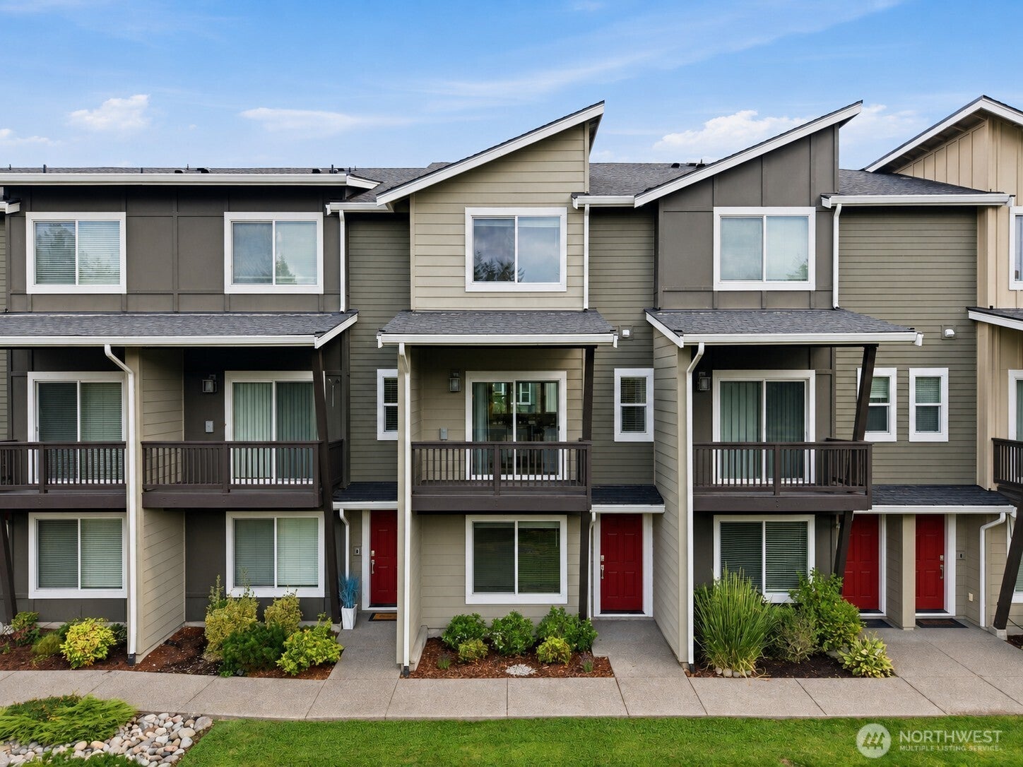 17416 118th Ave Court E F — photo