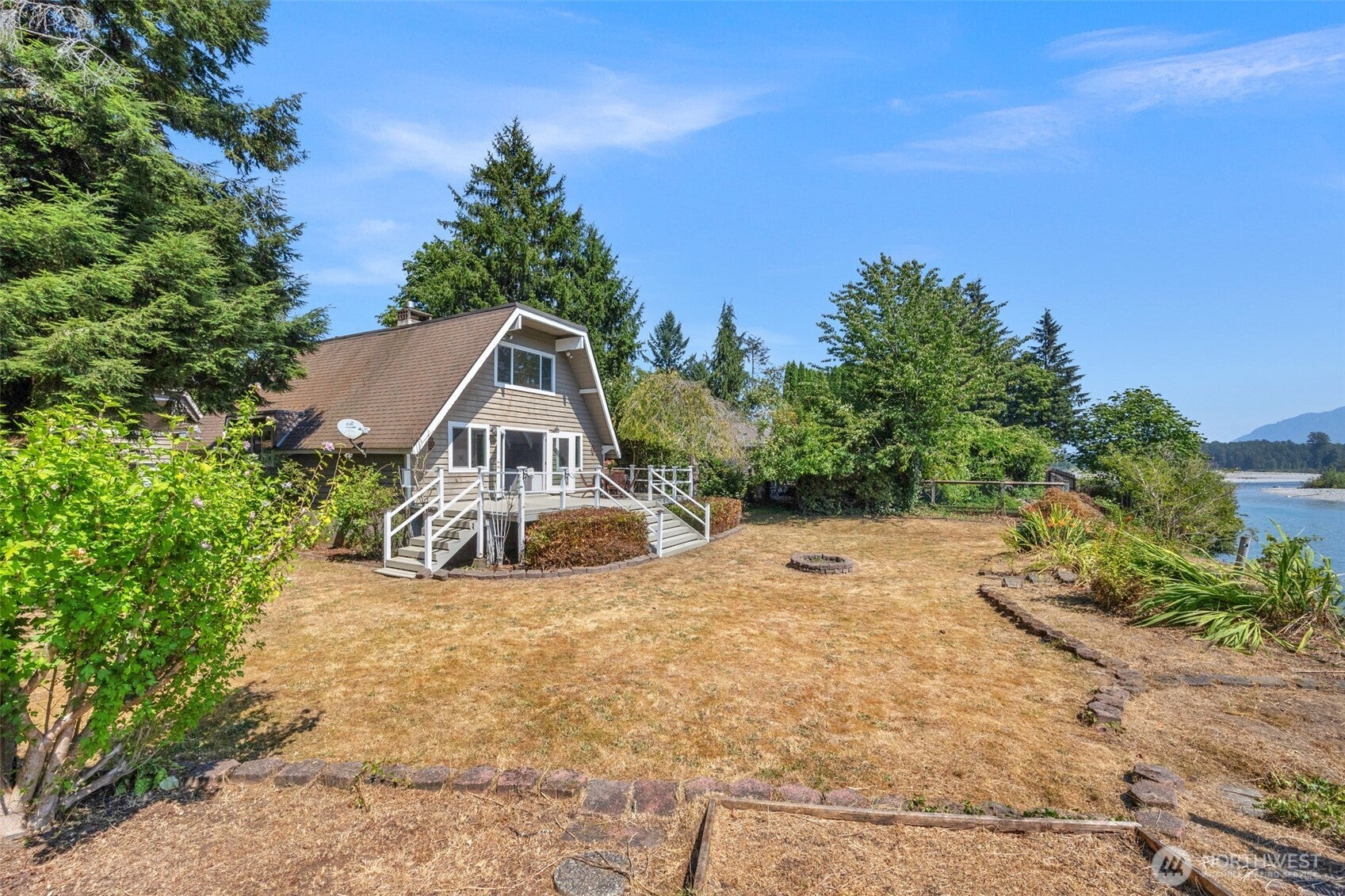 1010 Dyer Road — photo