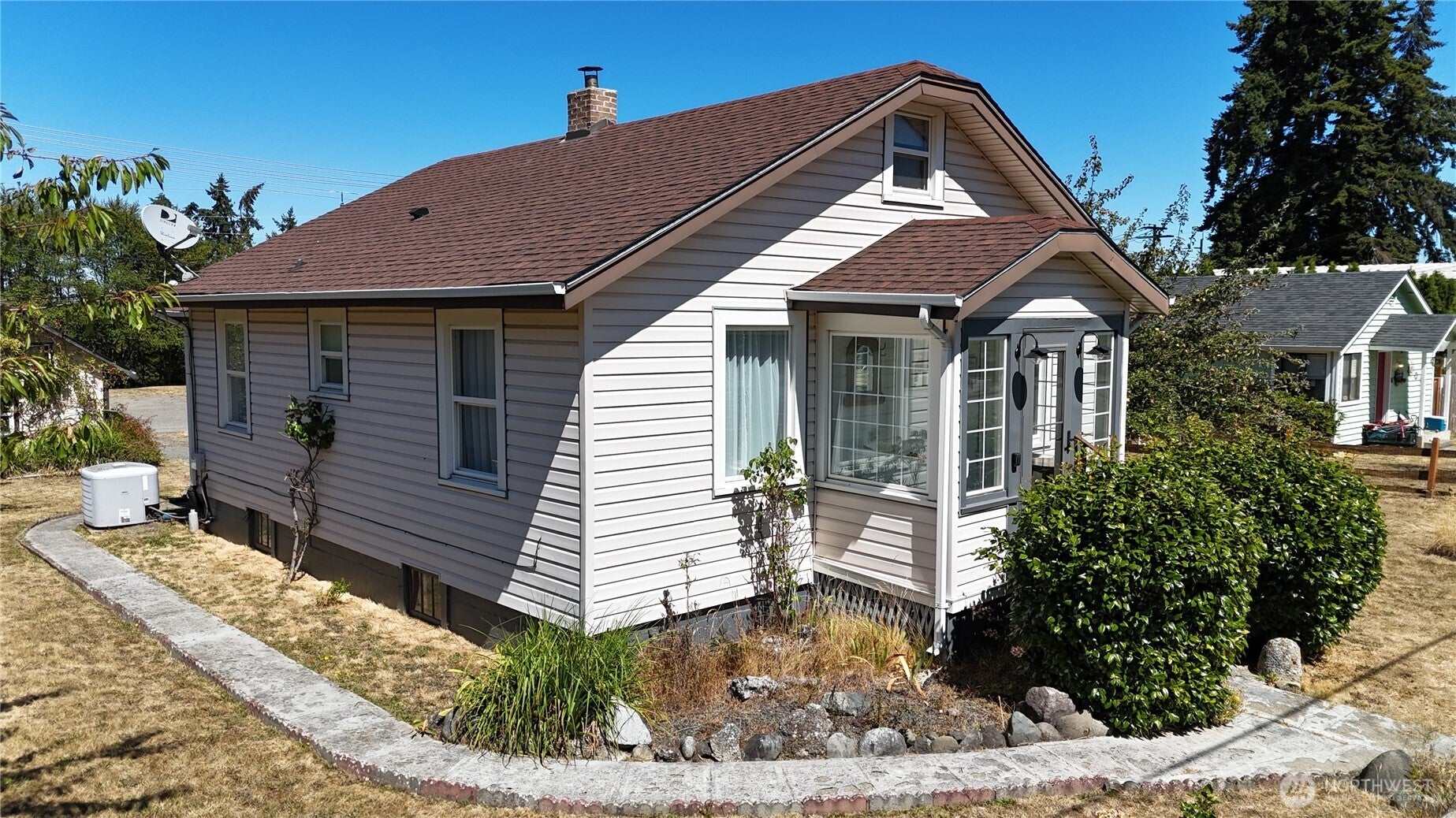 215 W Motor Avenue — photo