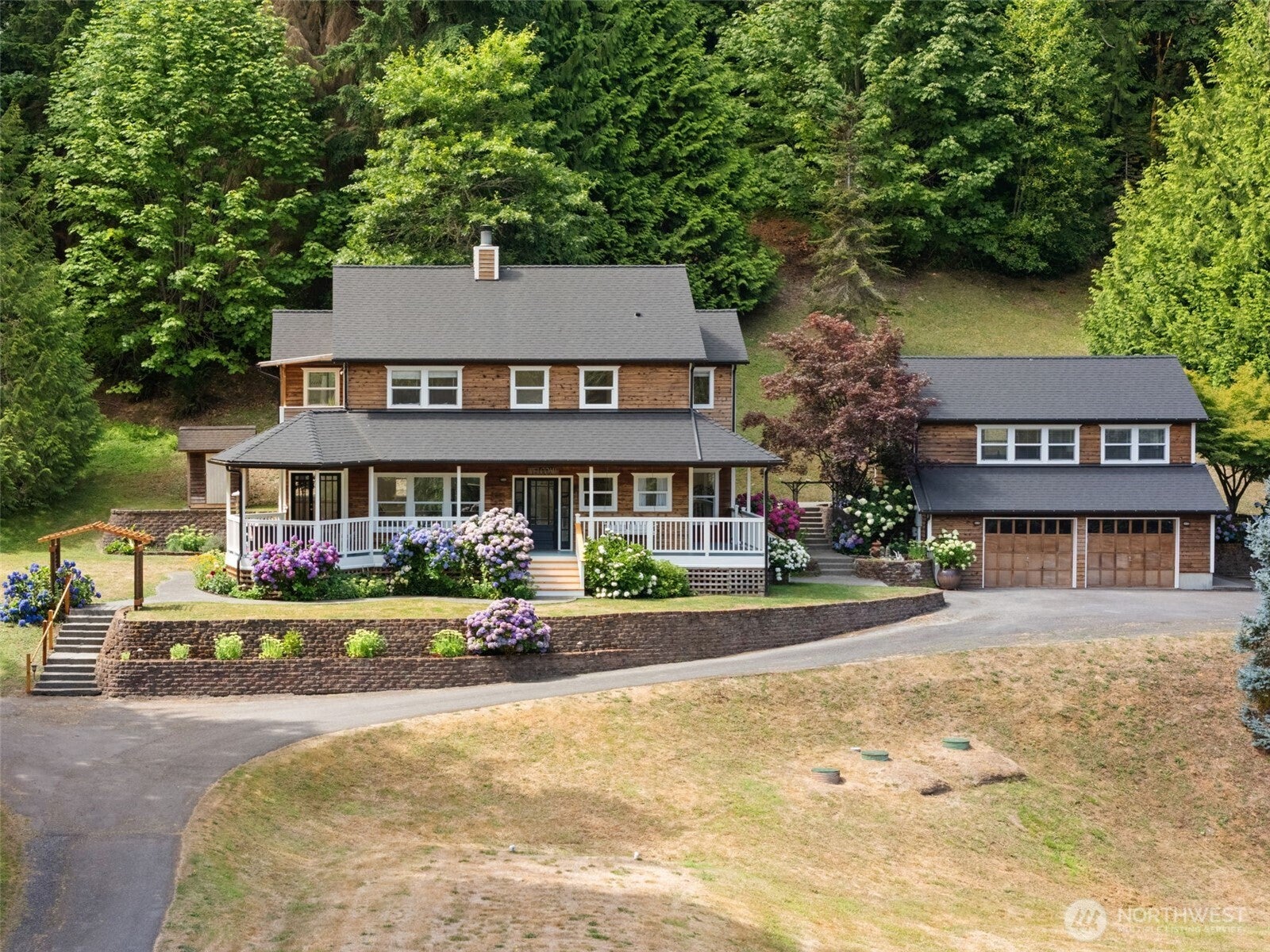 7879 Fletcher Bay Rd. NE — photo