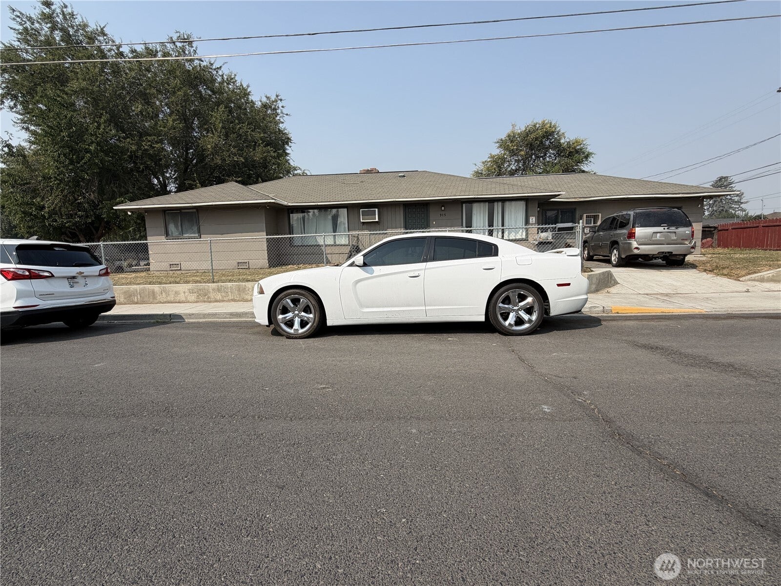915 SE 4th Ave — photo
