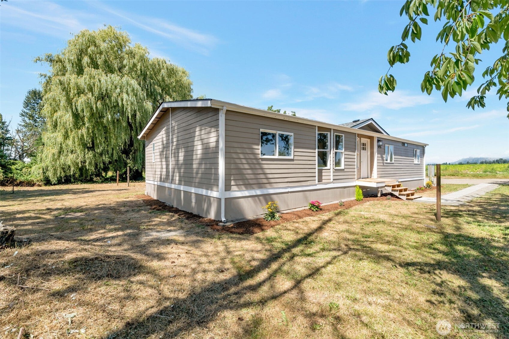 9295 N Telegraph Road — photo
