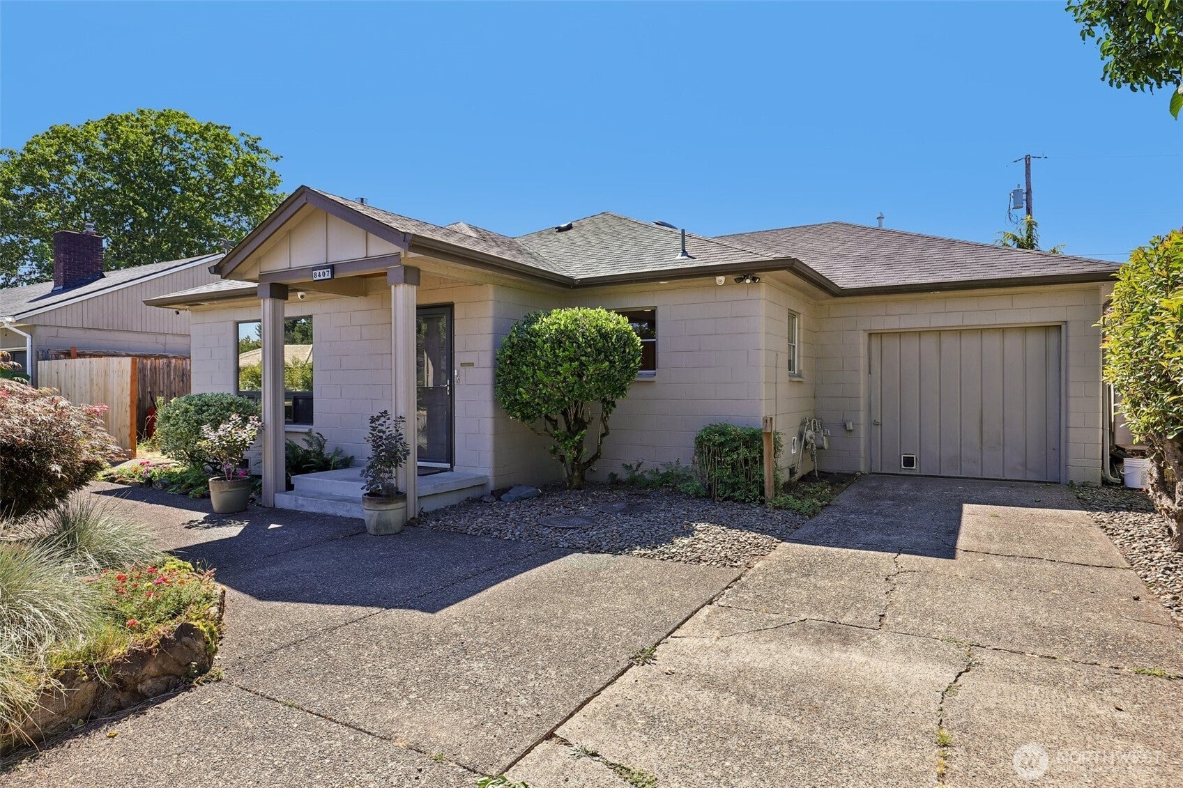 8407 Mt Olympus Avenue — photo