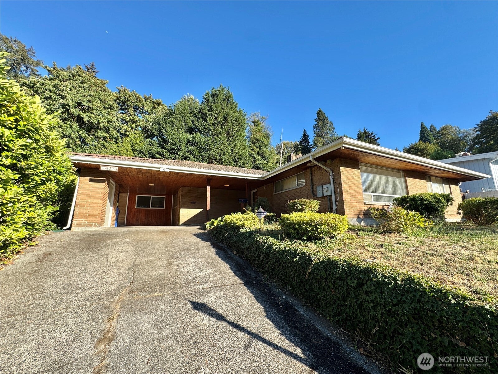 628 E Titus Street — photo