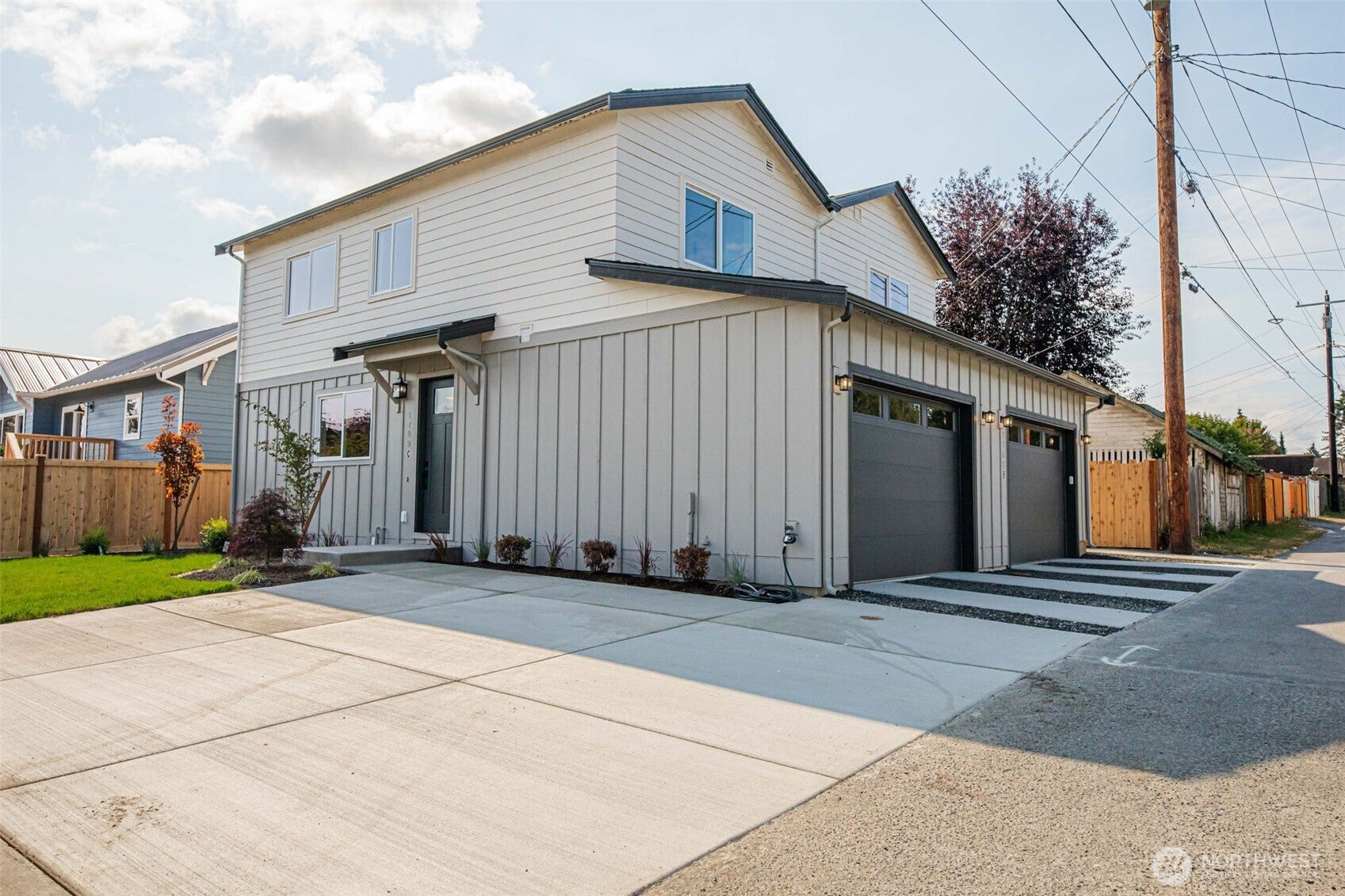 1702 Rainier Avenue B — photo