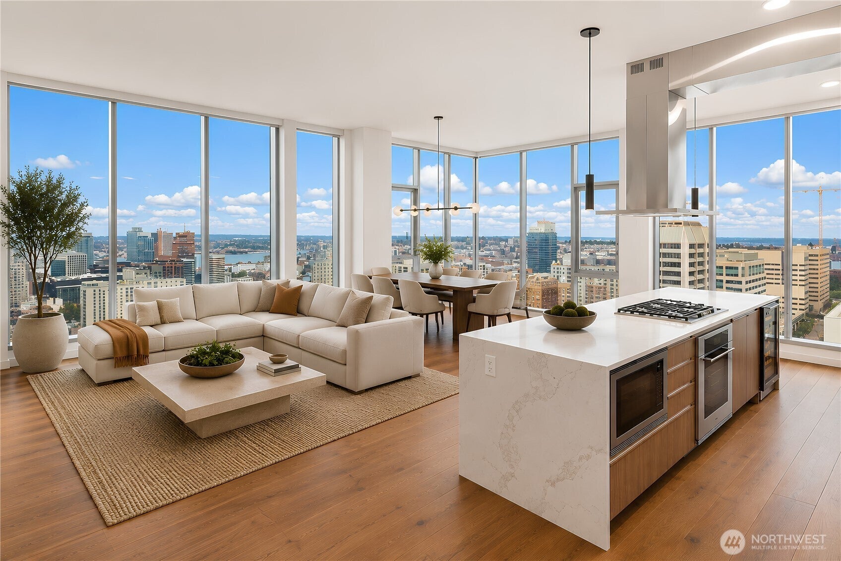 800 Columbia Street 3605 — photo