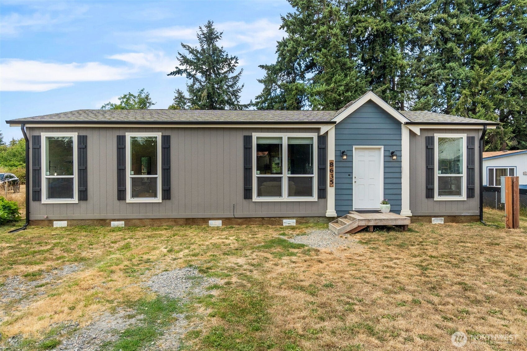8635 Sequioa Court SE — photo
