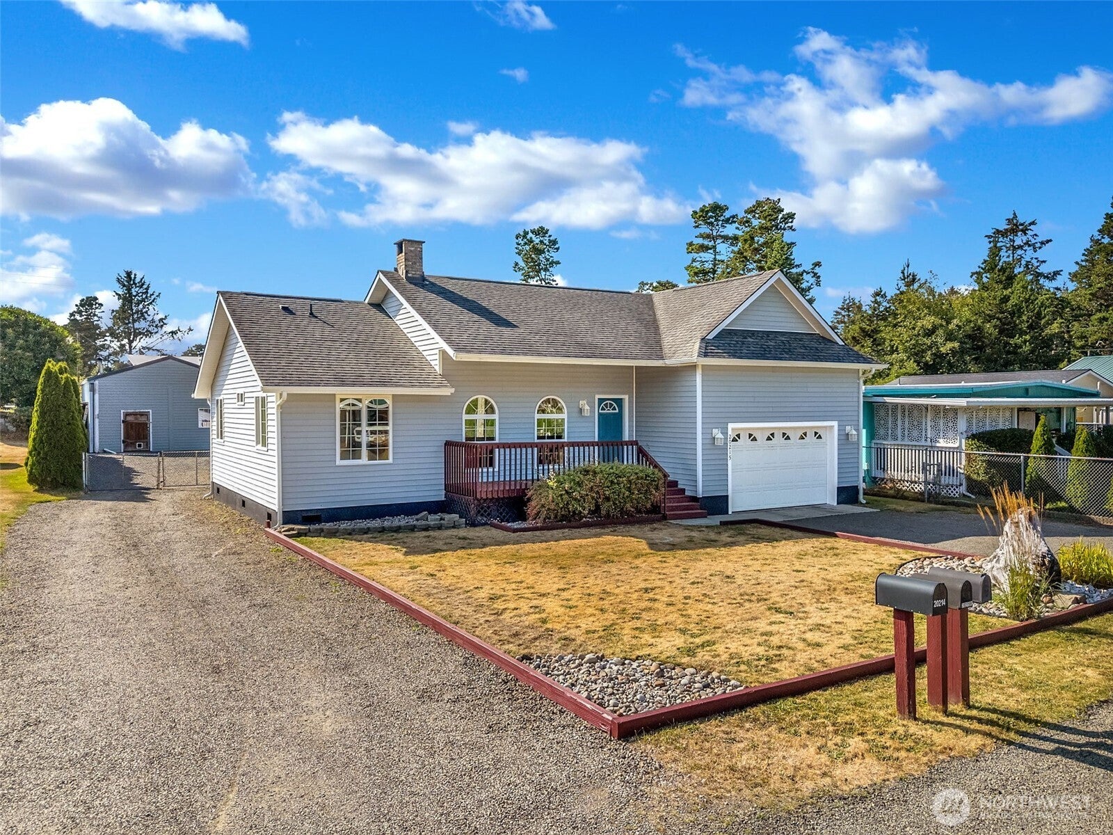 20215 P Place — photo