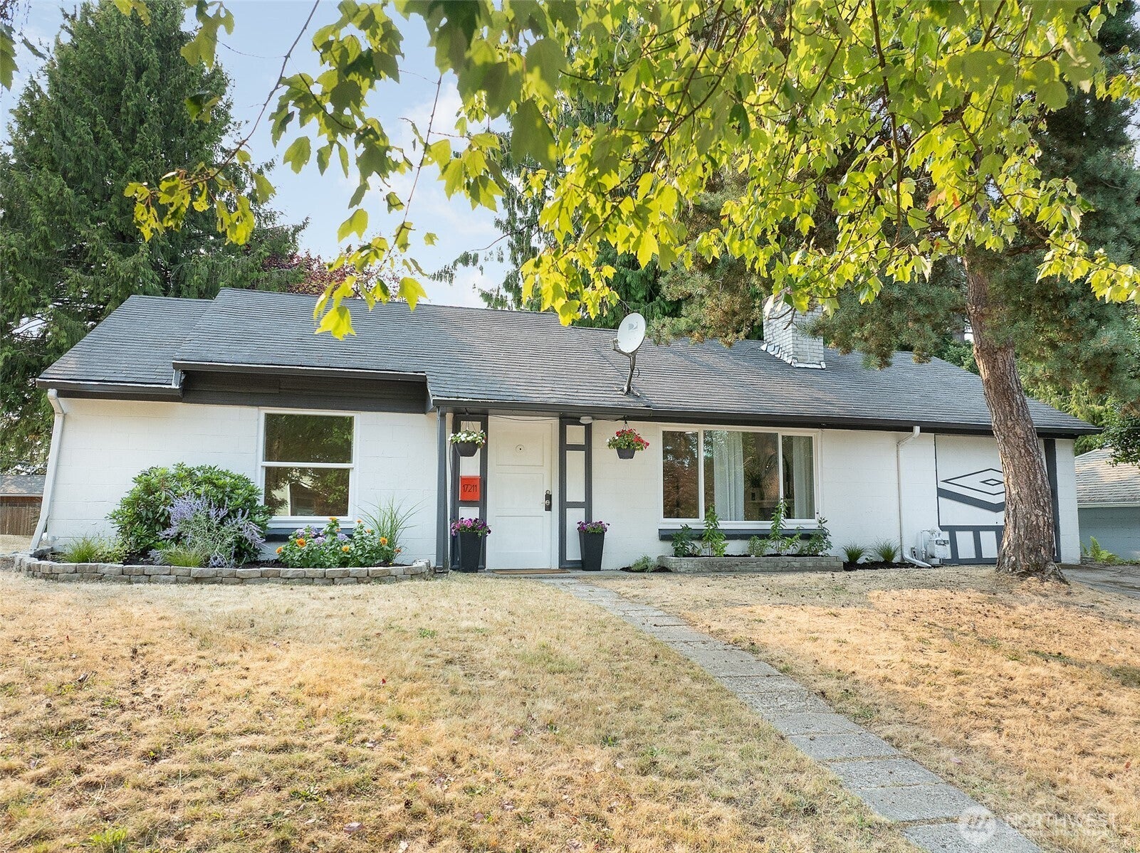 17211 5th Avenue NE — photo