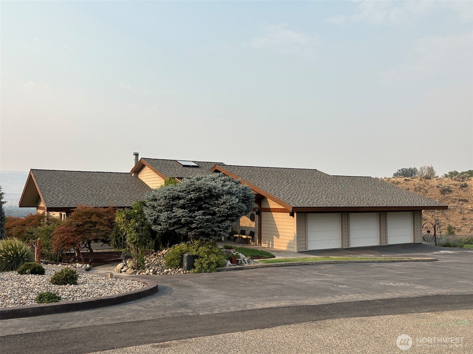 522 Hillcrest Circle Drive — photo