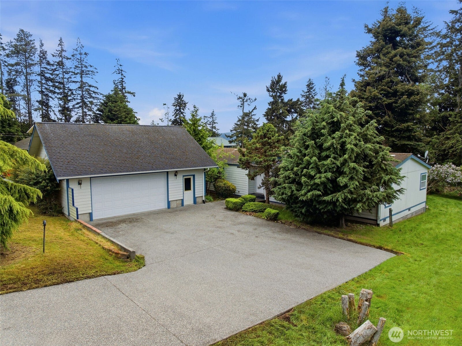 3244 Mardell Drive — photo
