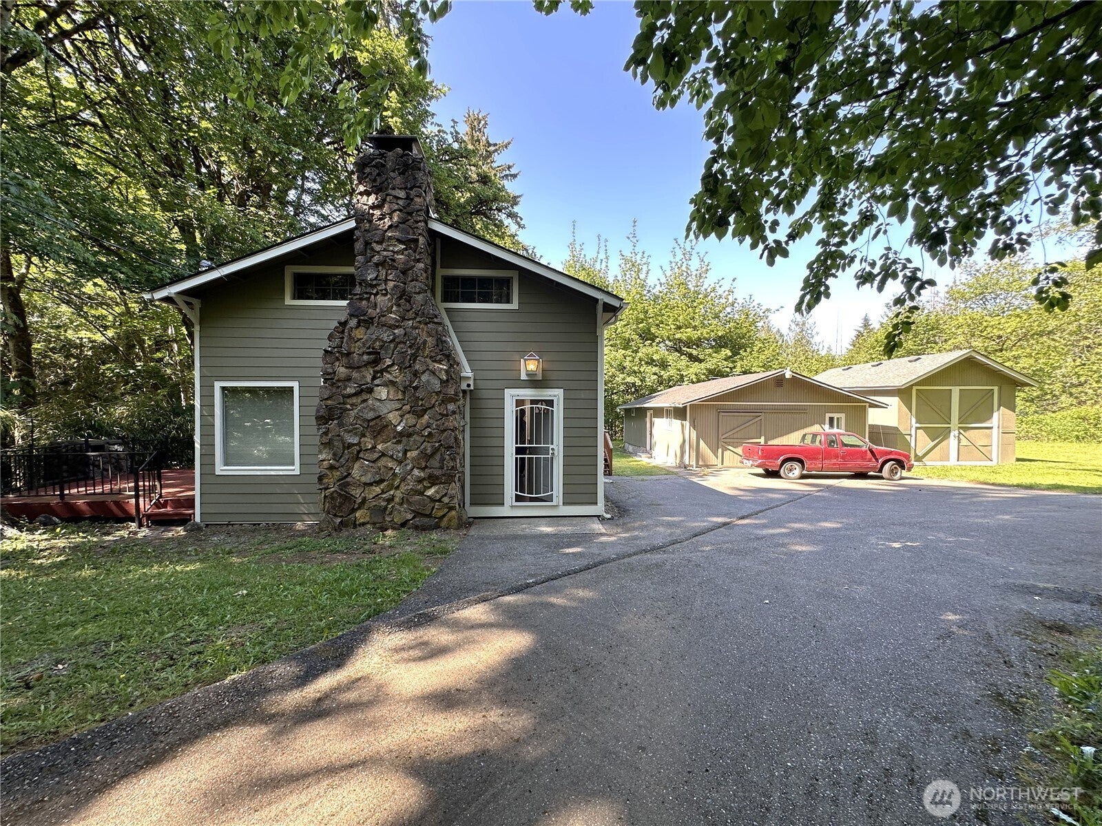 161 E Forest Drive — photo