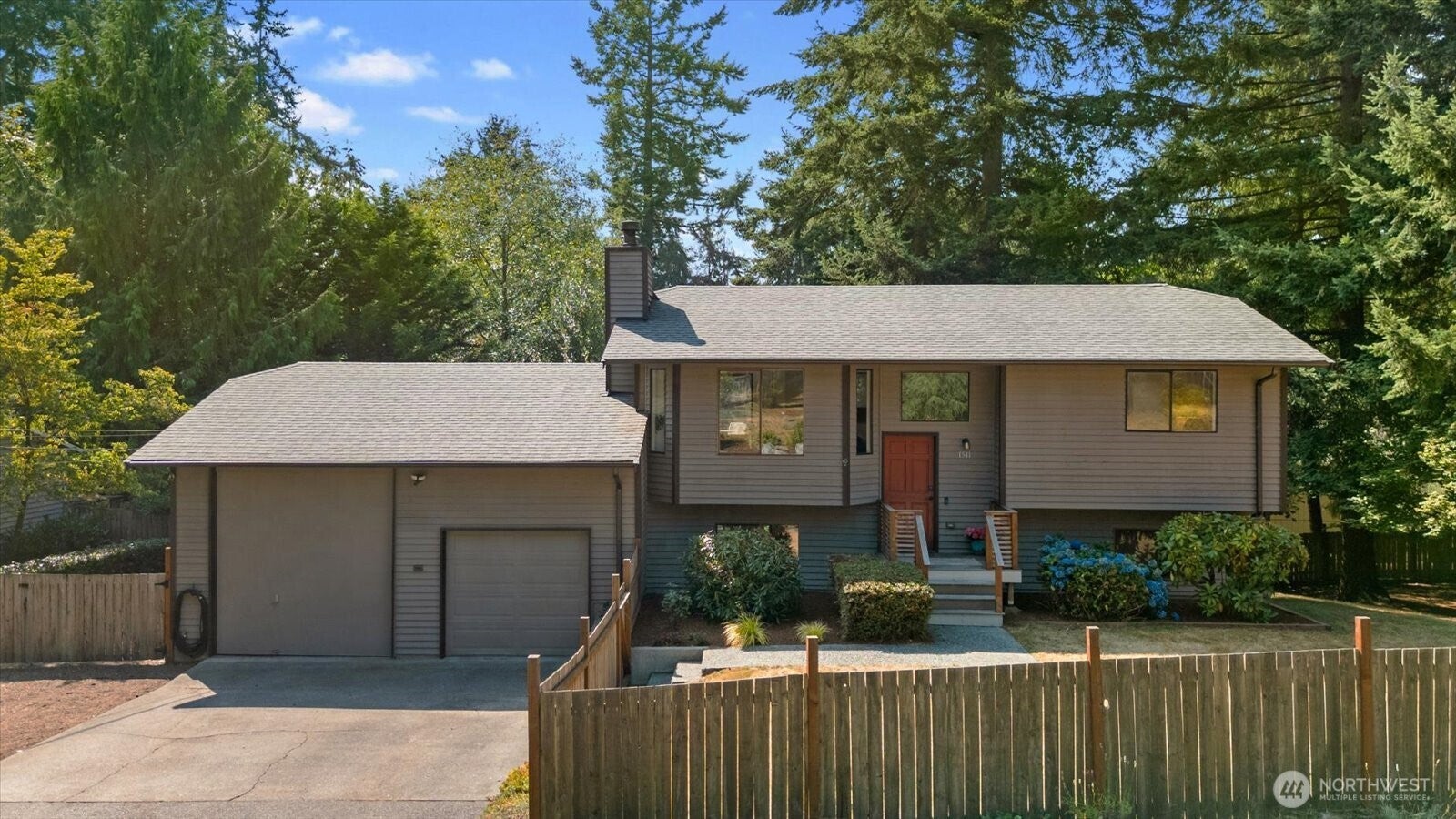 1511 N Lake Stickney Drive — photo