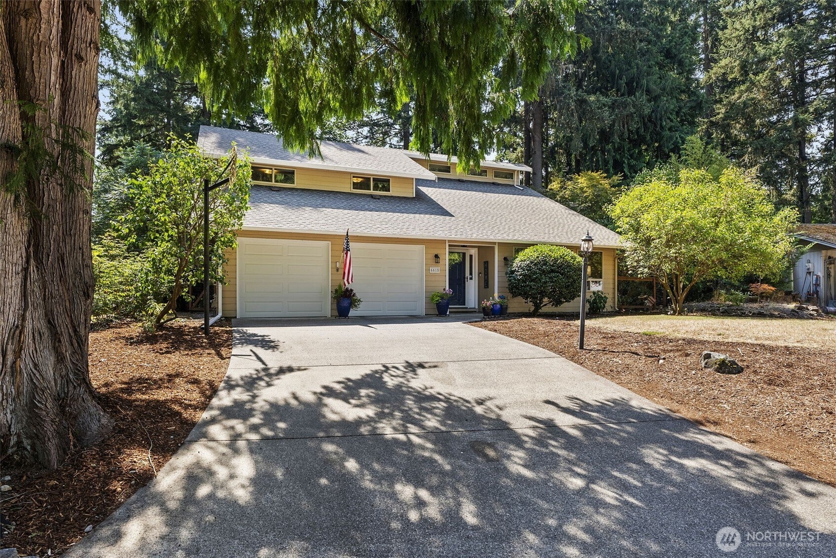 6615 Sierra Court SE — photo