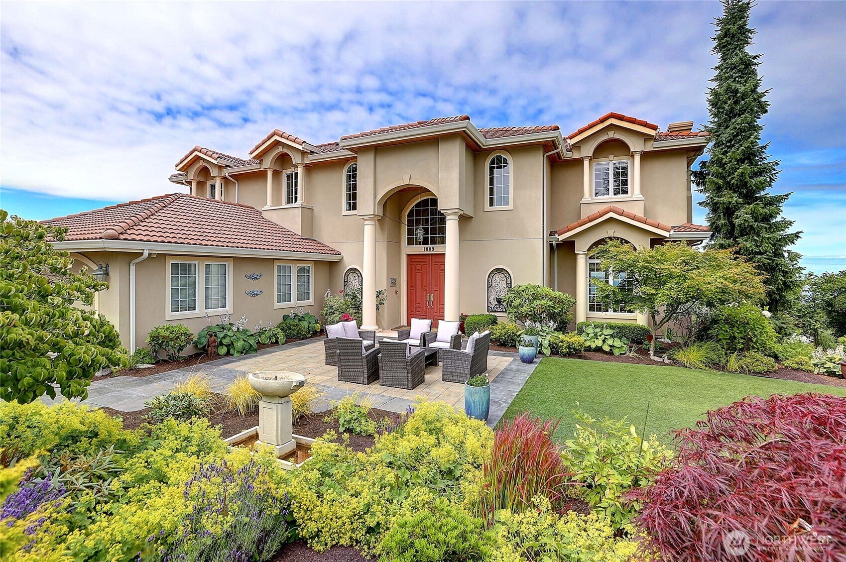 1009 Kingswood Drive — photo