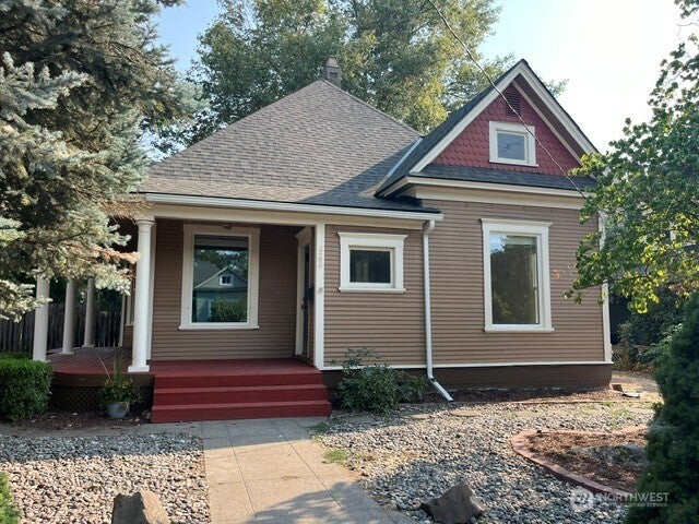 822 E Alder — photo