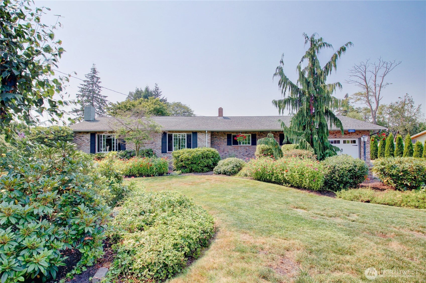 21213 Plaza Drive — photo