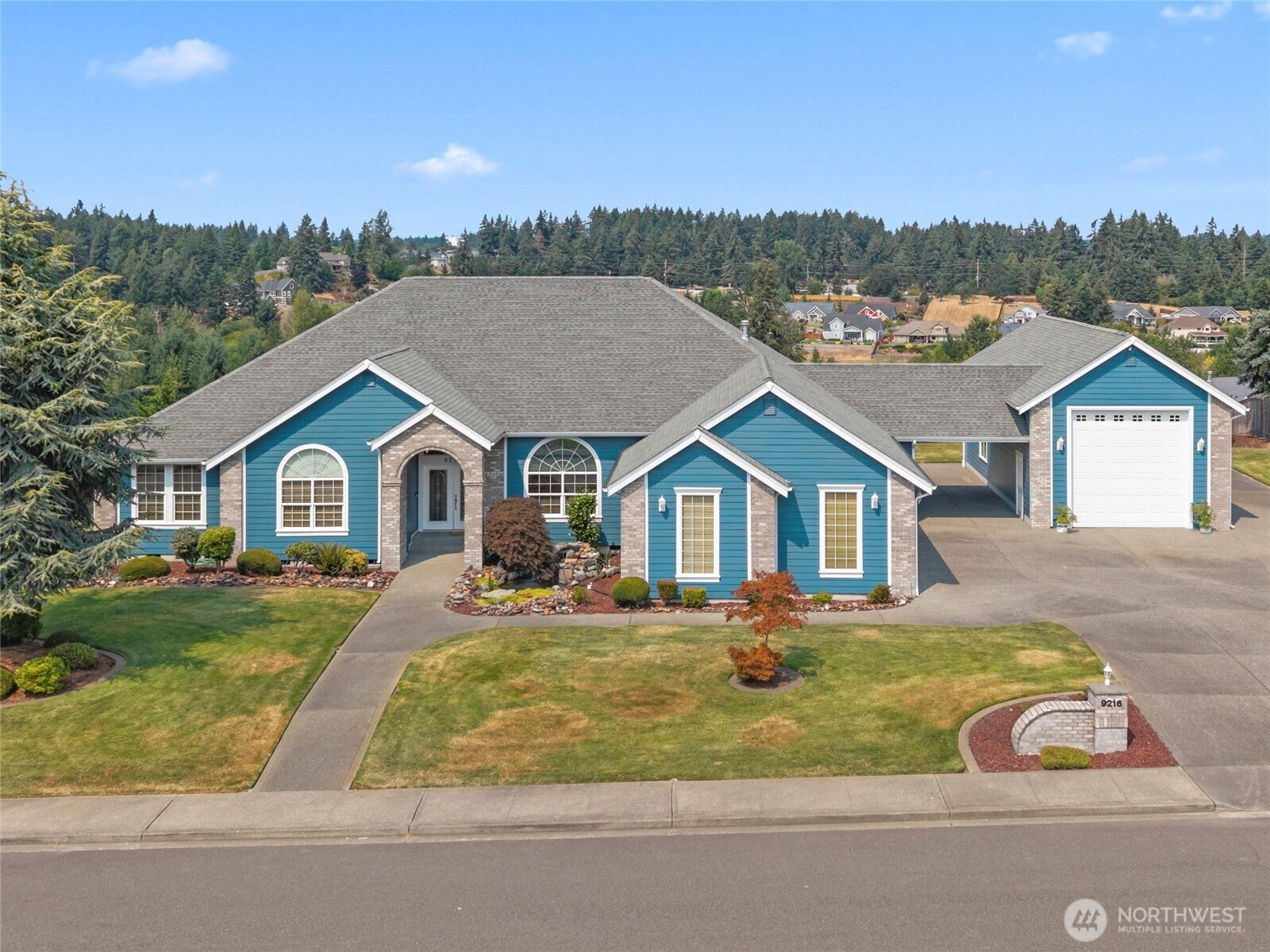 9216 Milburn Loop SE — photo