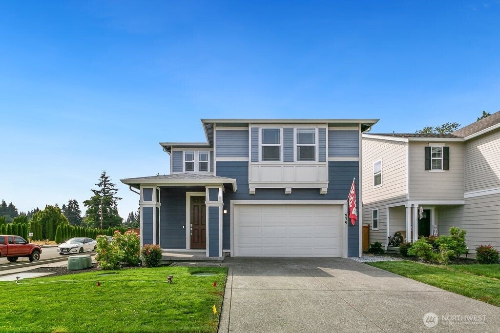 939 Vine Maple Street SE — photo