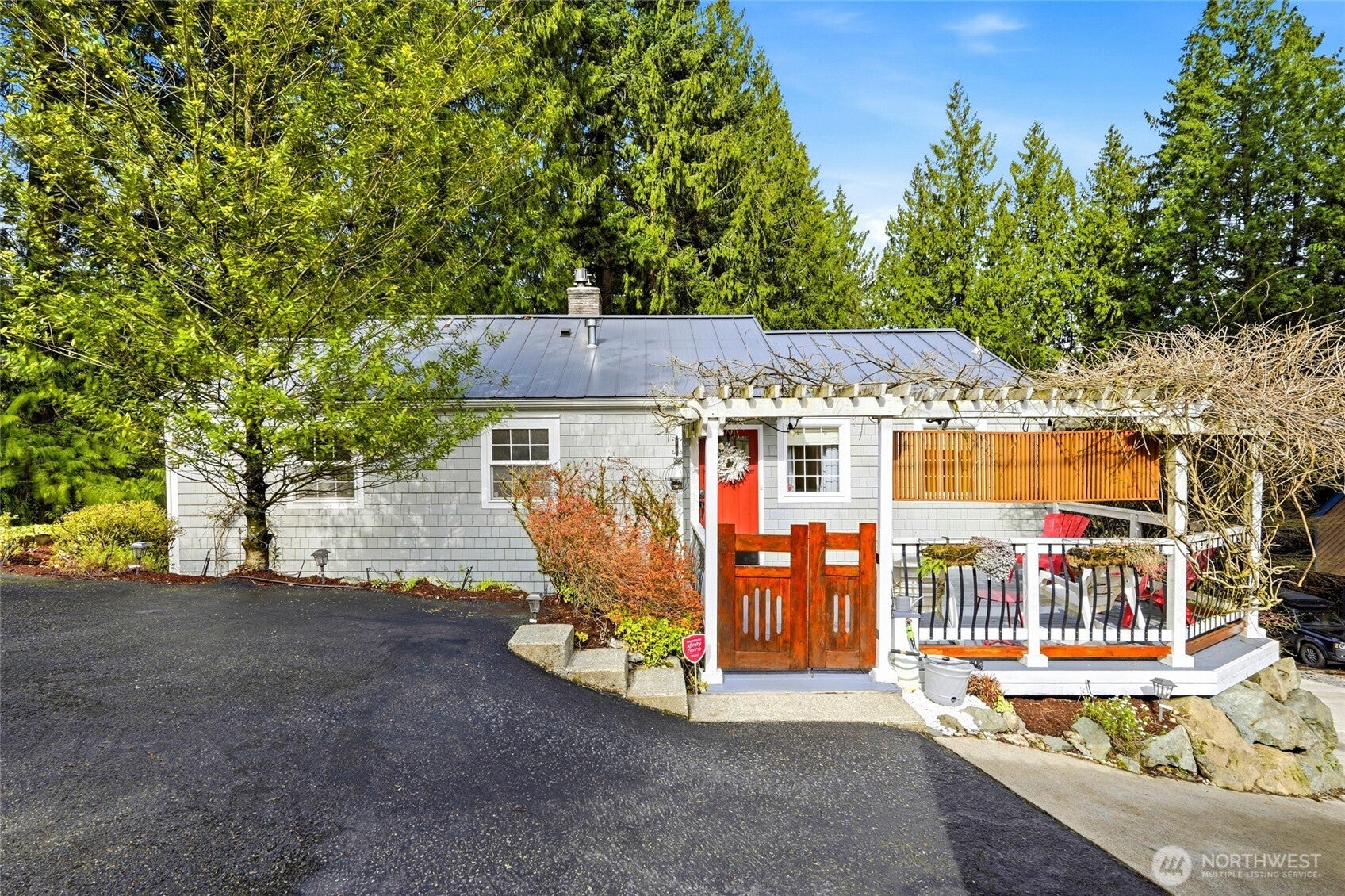 16714 SE Newport Way — photo