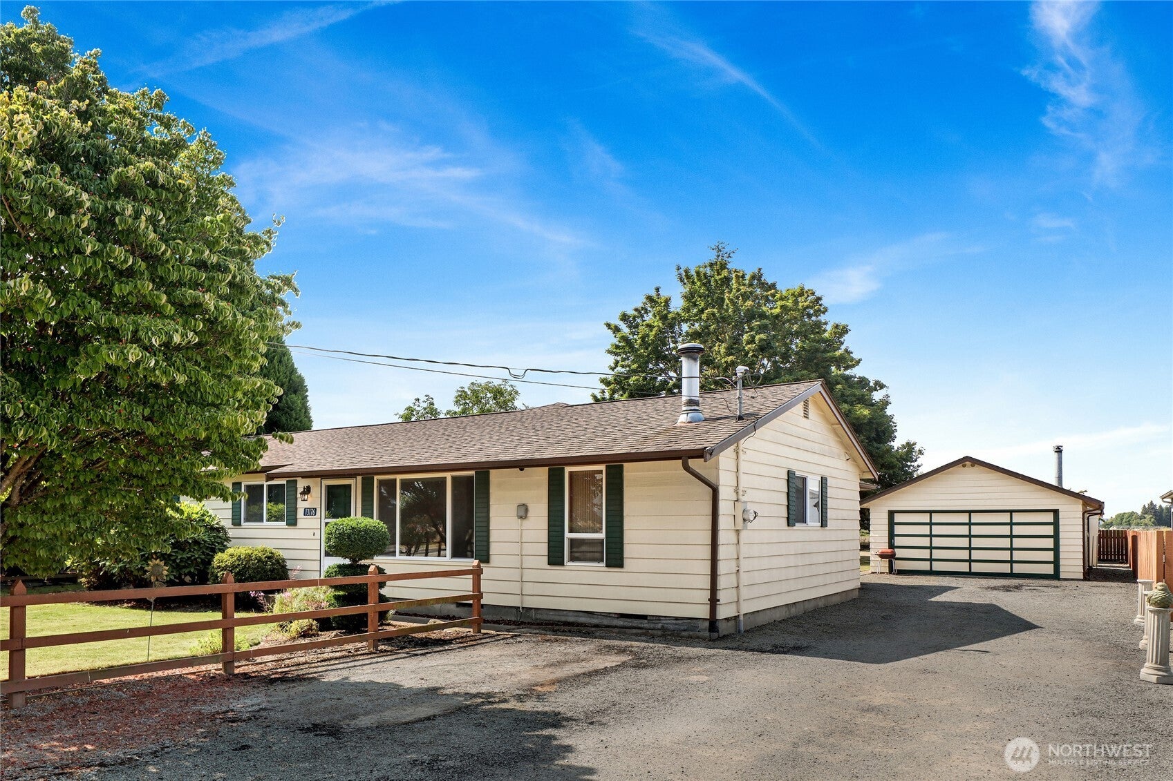 13176 Avon Allen Road — photo