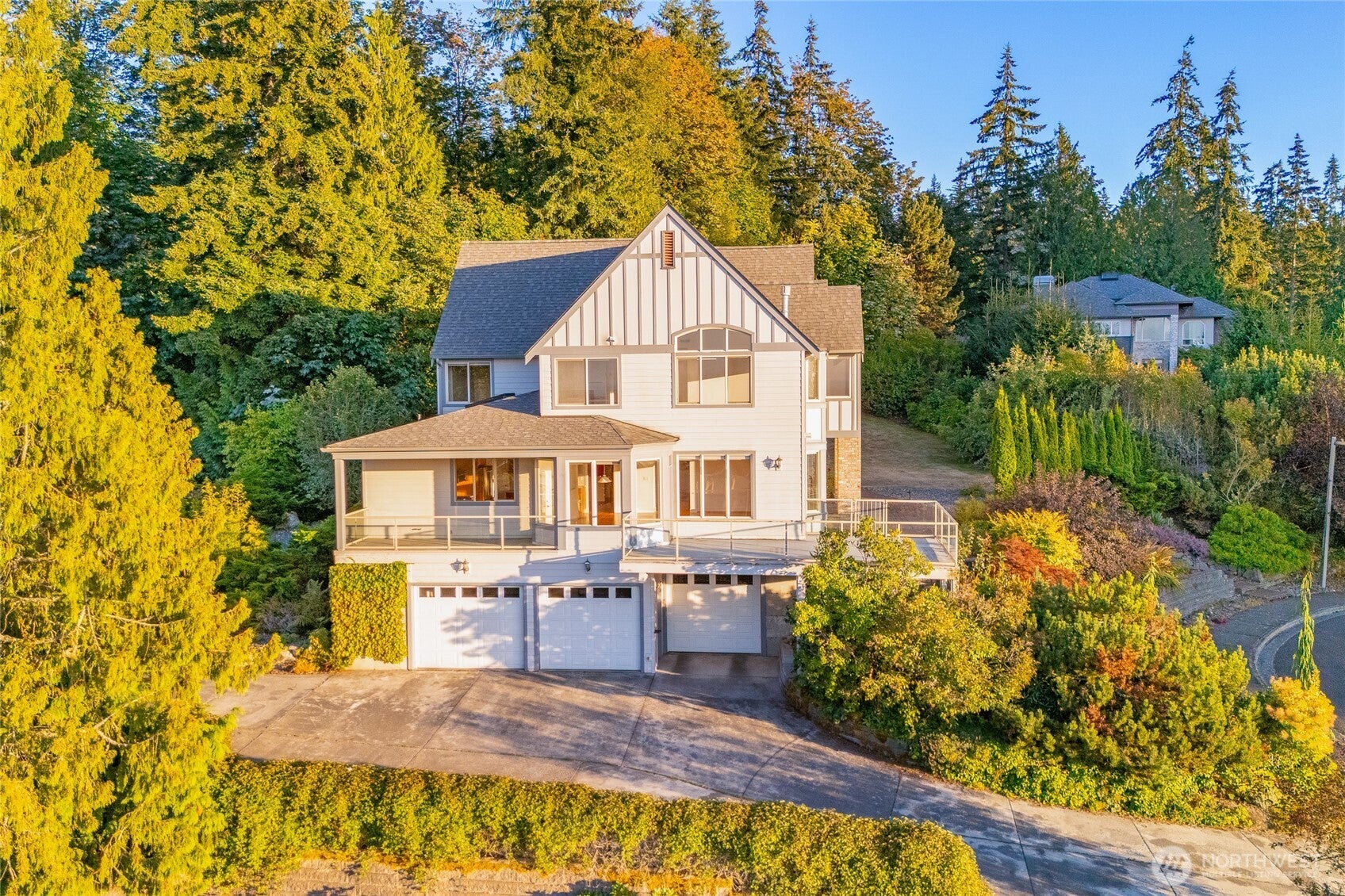 1015 Lone Tree Court — photo