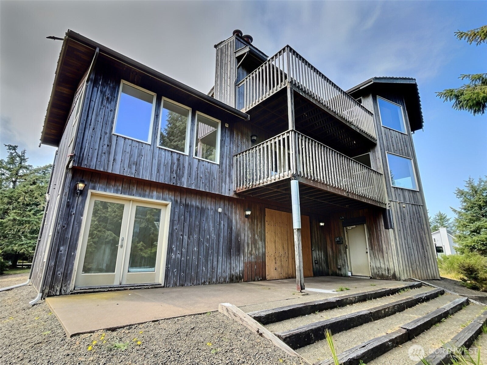 206 Sunrise Avenue SE — photo