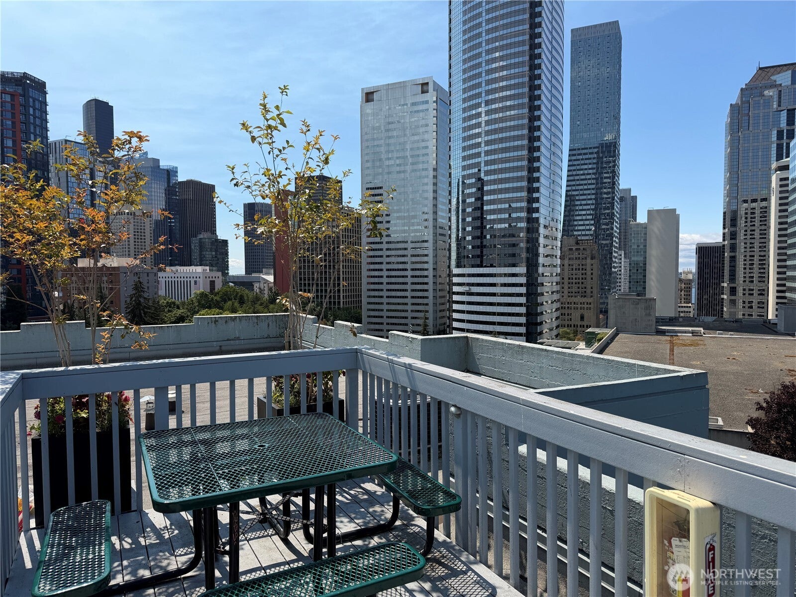 1400 Hubbell Place 814 — photo