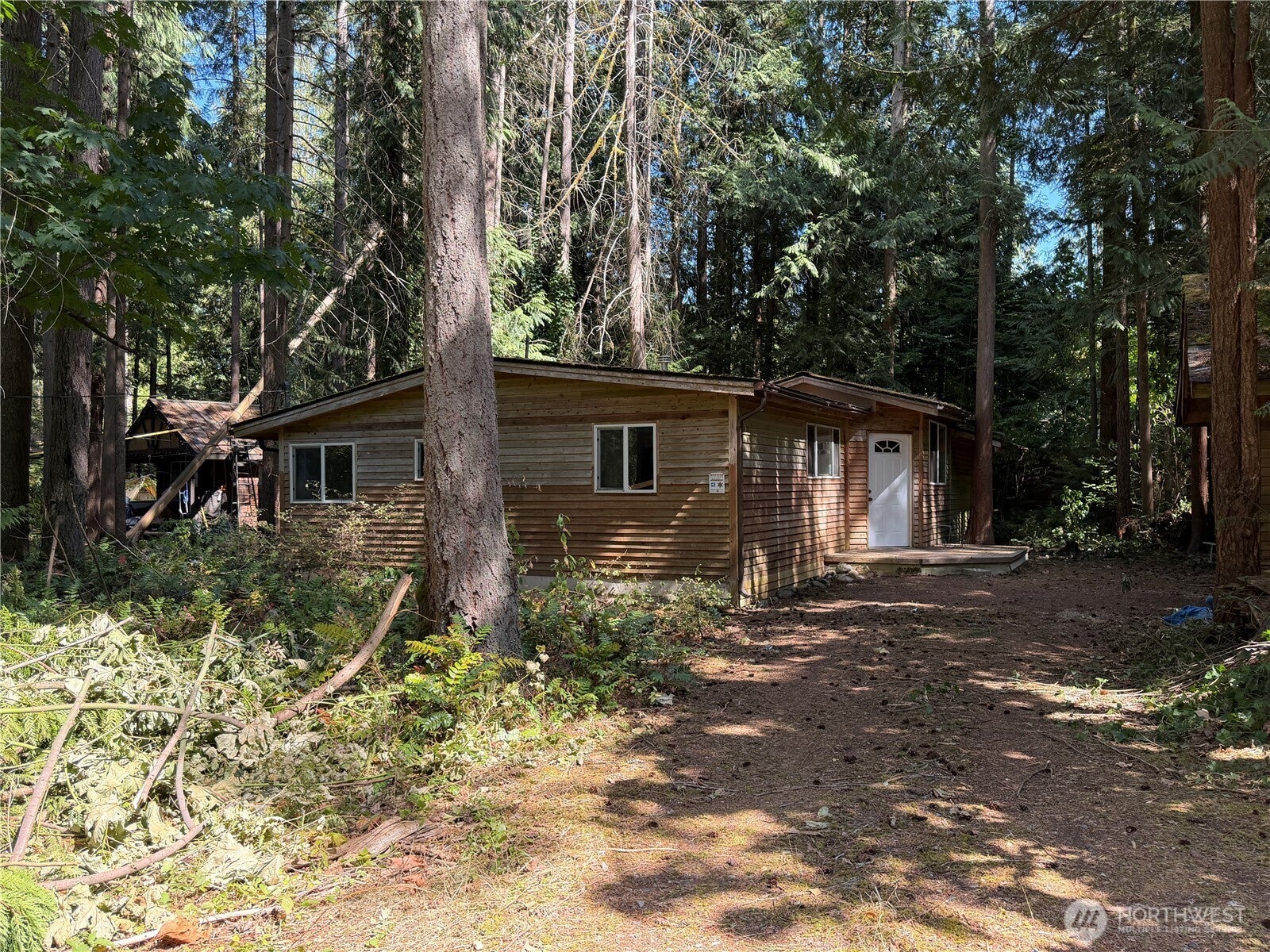 42062 Cedar Street — photo