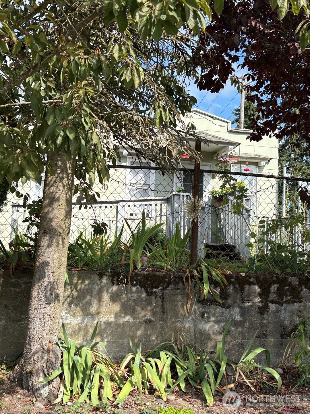 3309 E E Street — photo