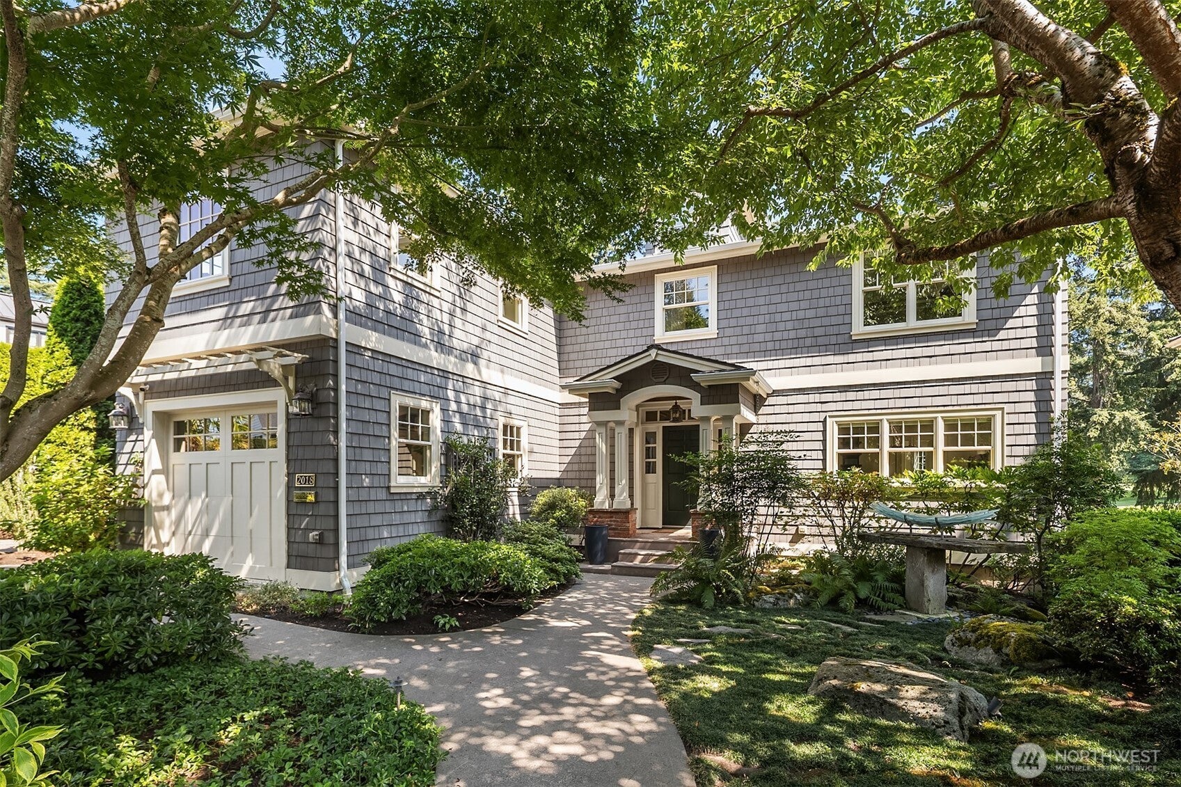 2018 Broadmoor Drive E — photo