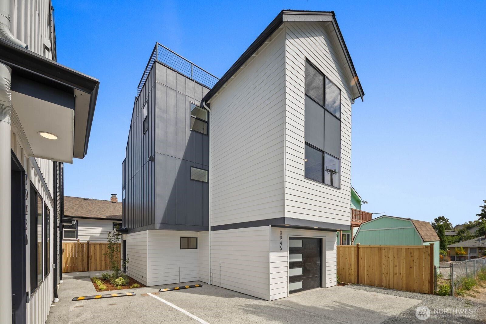 3945 S Morgan Street — photo