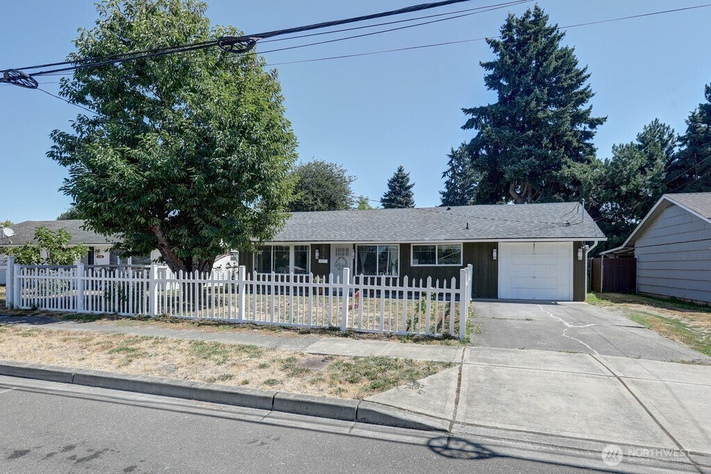 1010 D Street SE — photo