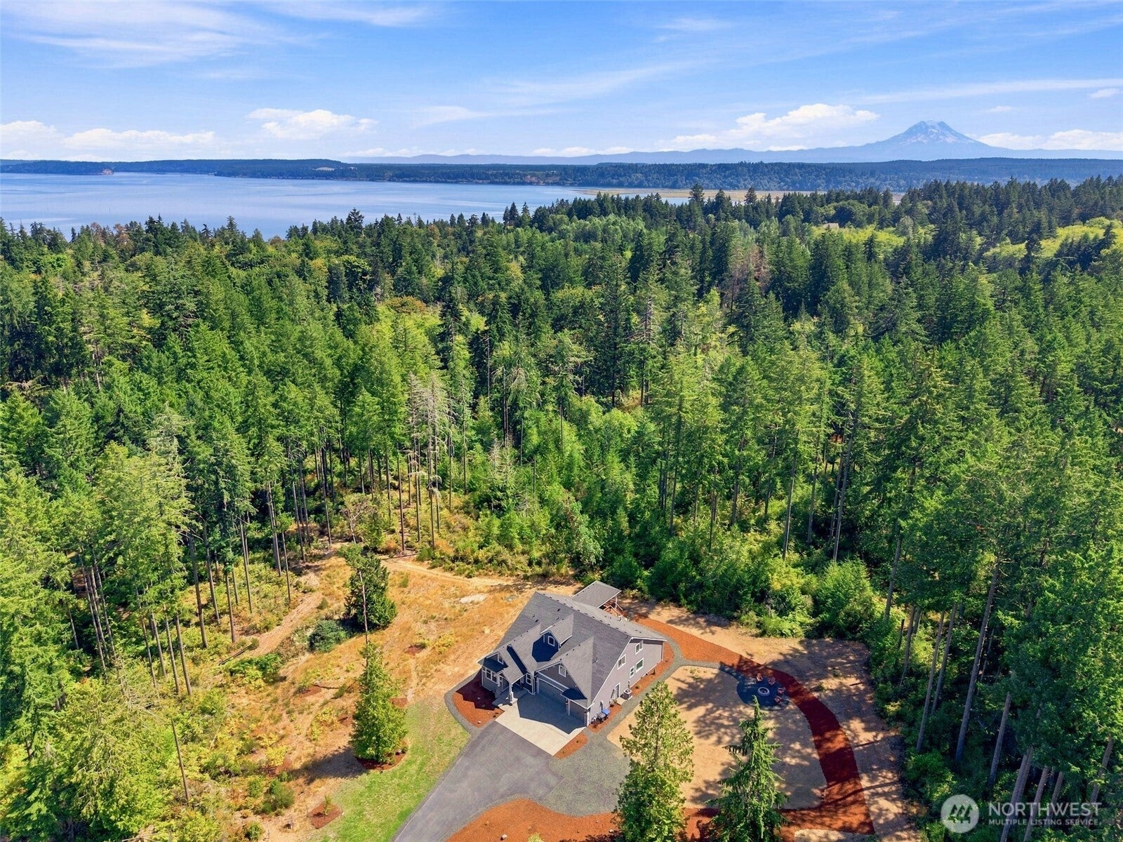 4646 Twisted Tree Lane NE — photo