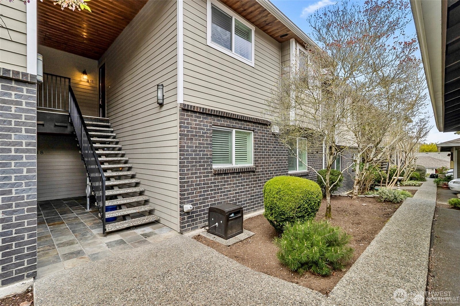 629 Kirkland Way B11 — photo