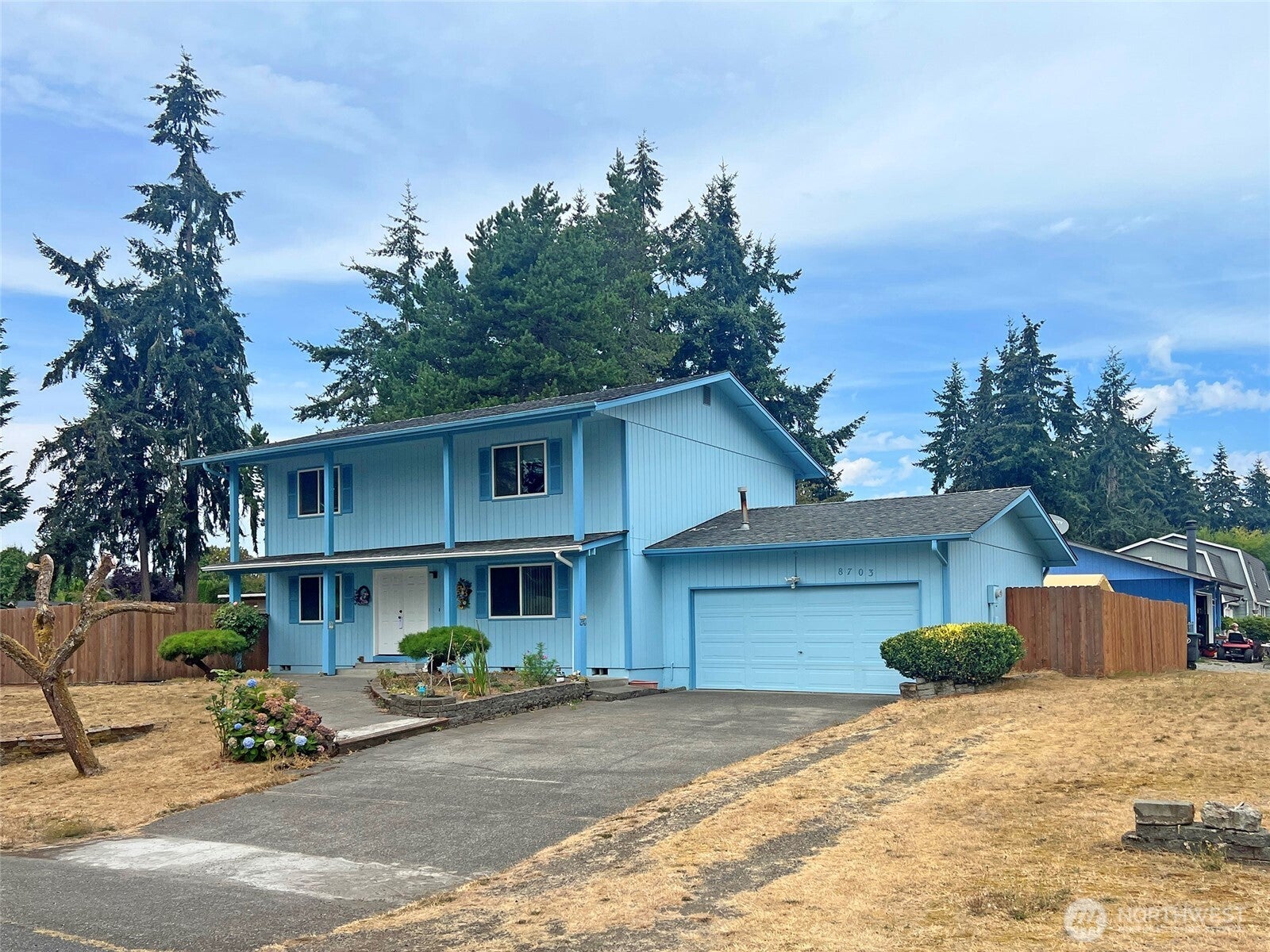 8703 Hawks Glen Loop SE — photo