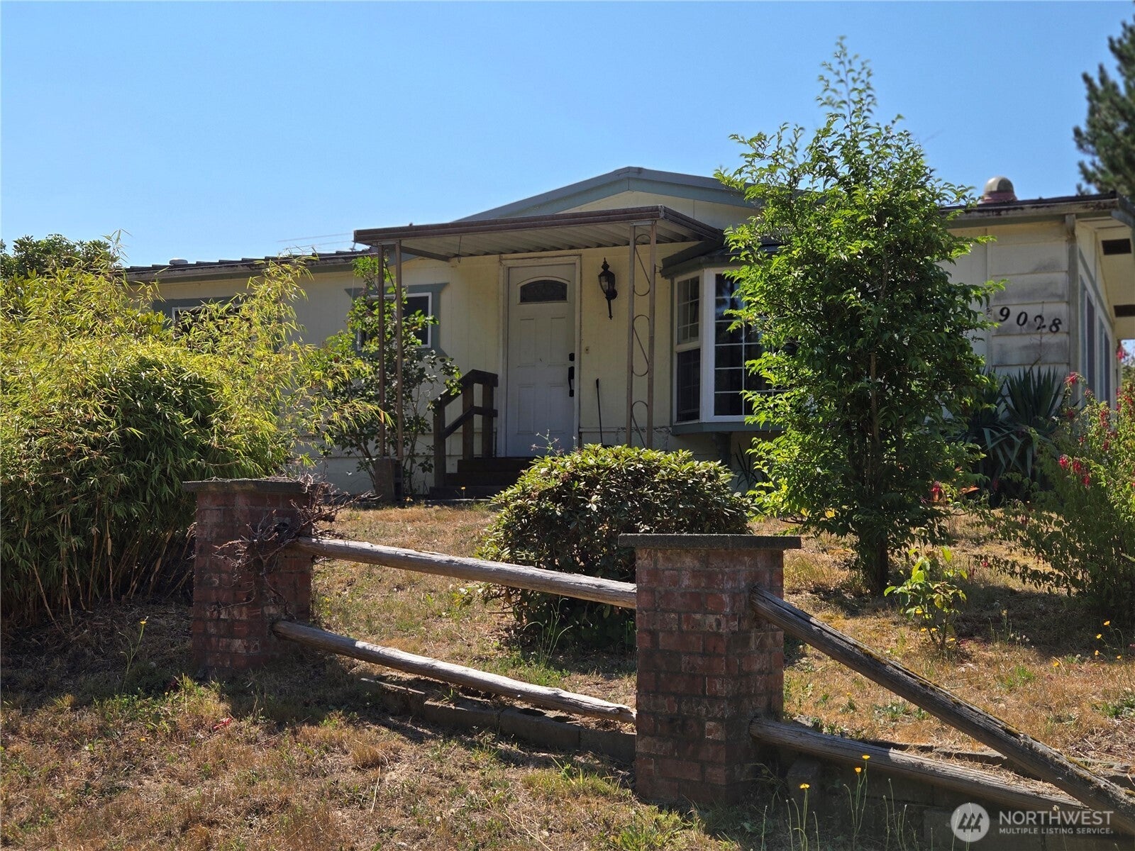9028 12th Place SE — photo