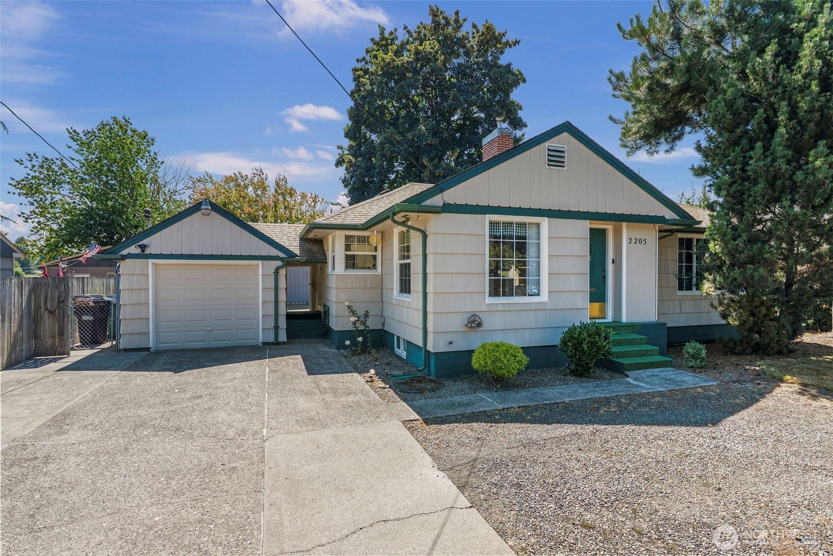 2205 Ocean Beach Highway — photo