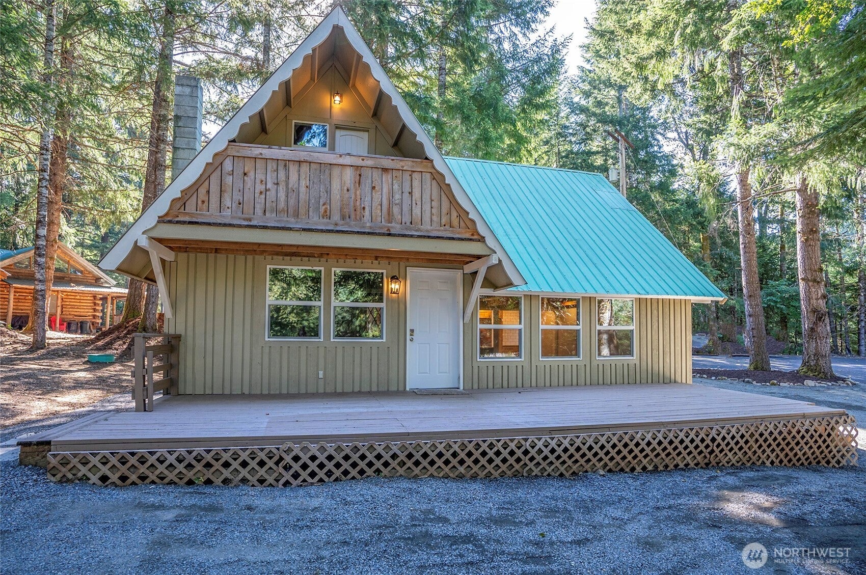 120 Cascade Drive — photo