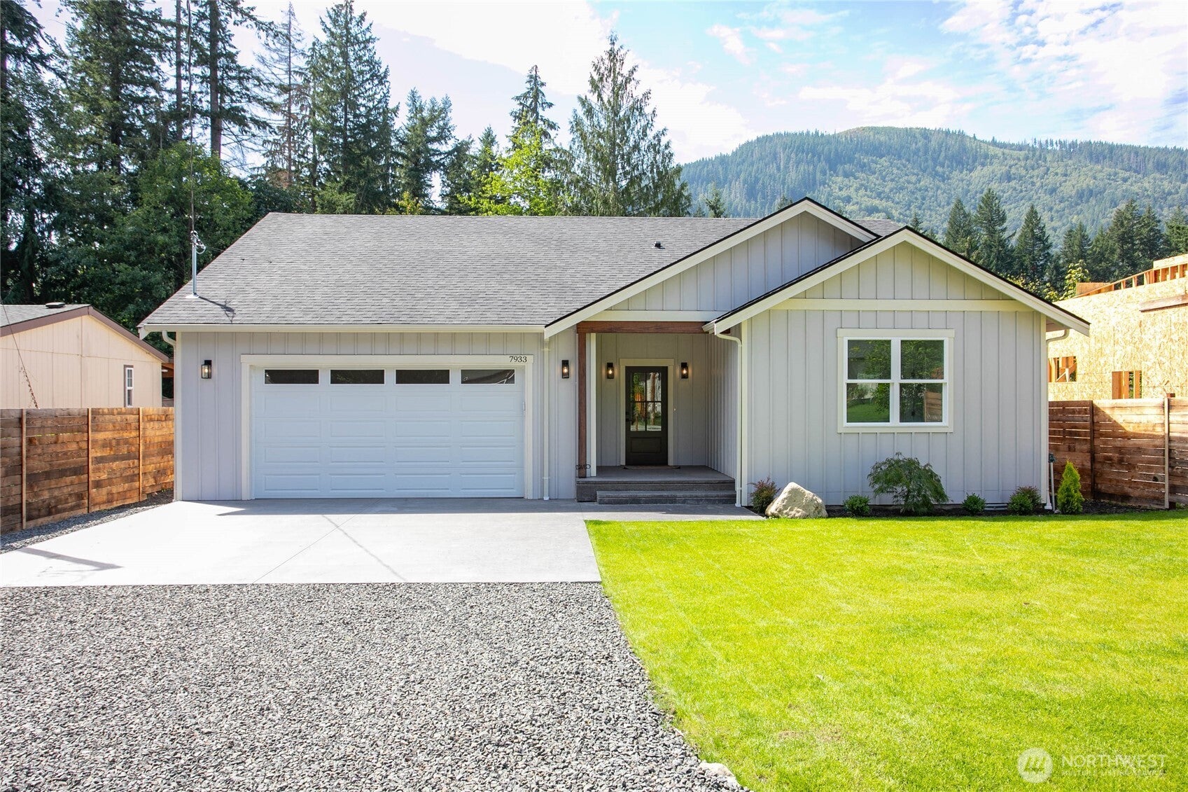 7933 Oregon Trail — photo