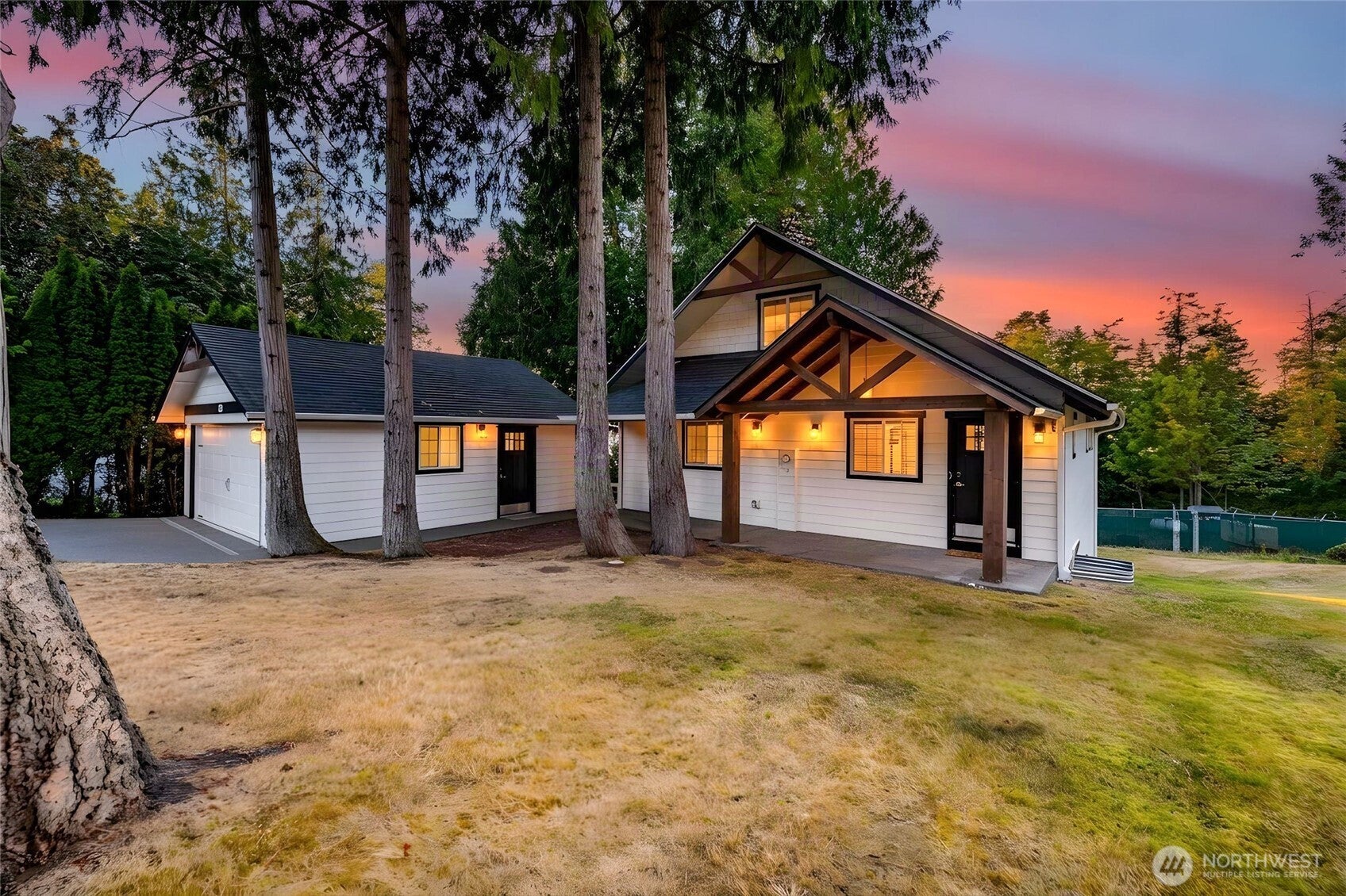 728 Tillamuk Drive — photo