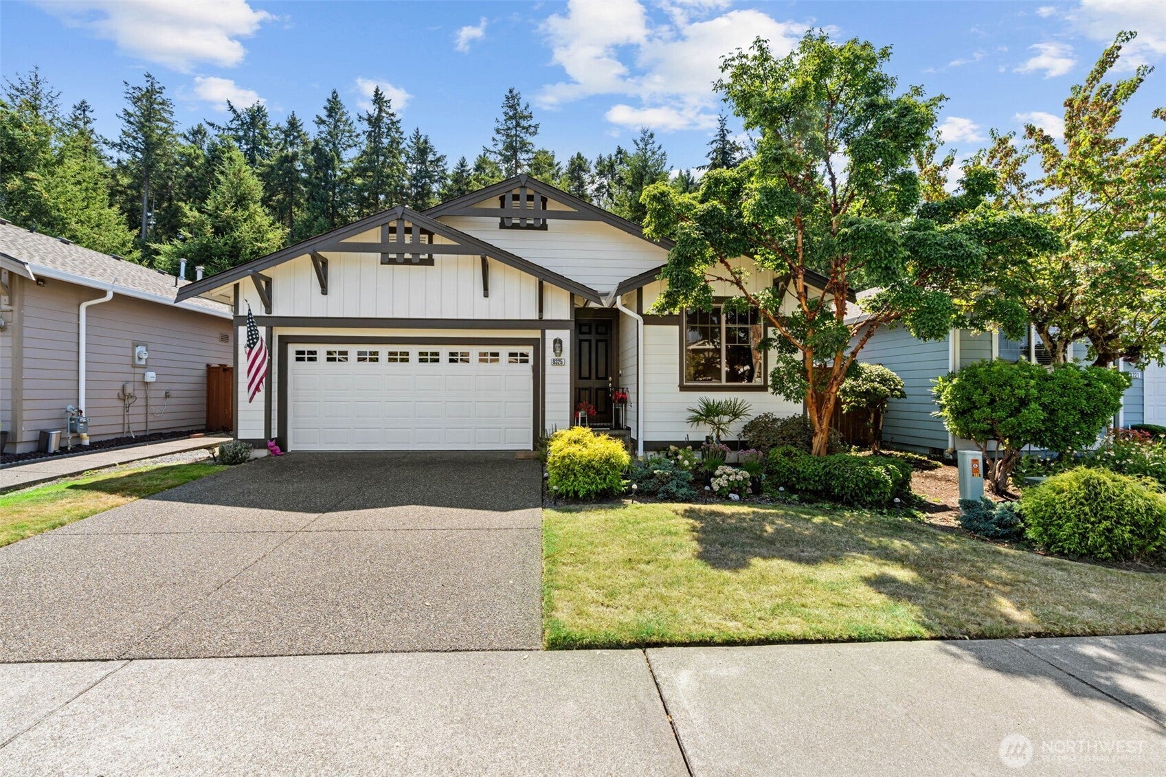 8325 Bainbridge Loop NE — photo