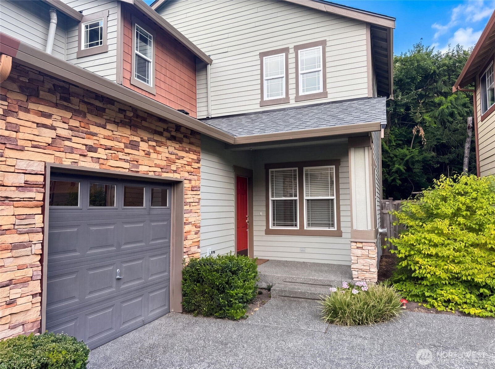 10769 221st Lane NE 18 — photo