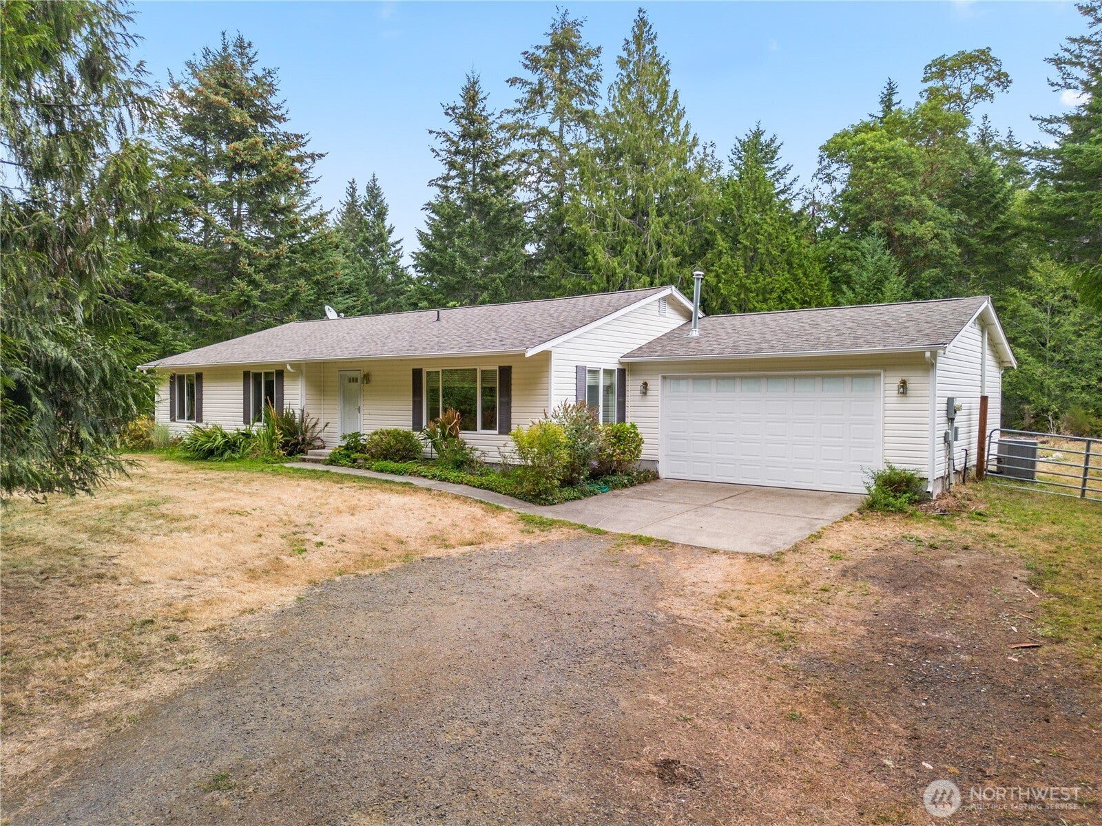 1011 E Sunset Hill Road — photo