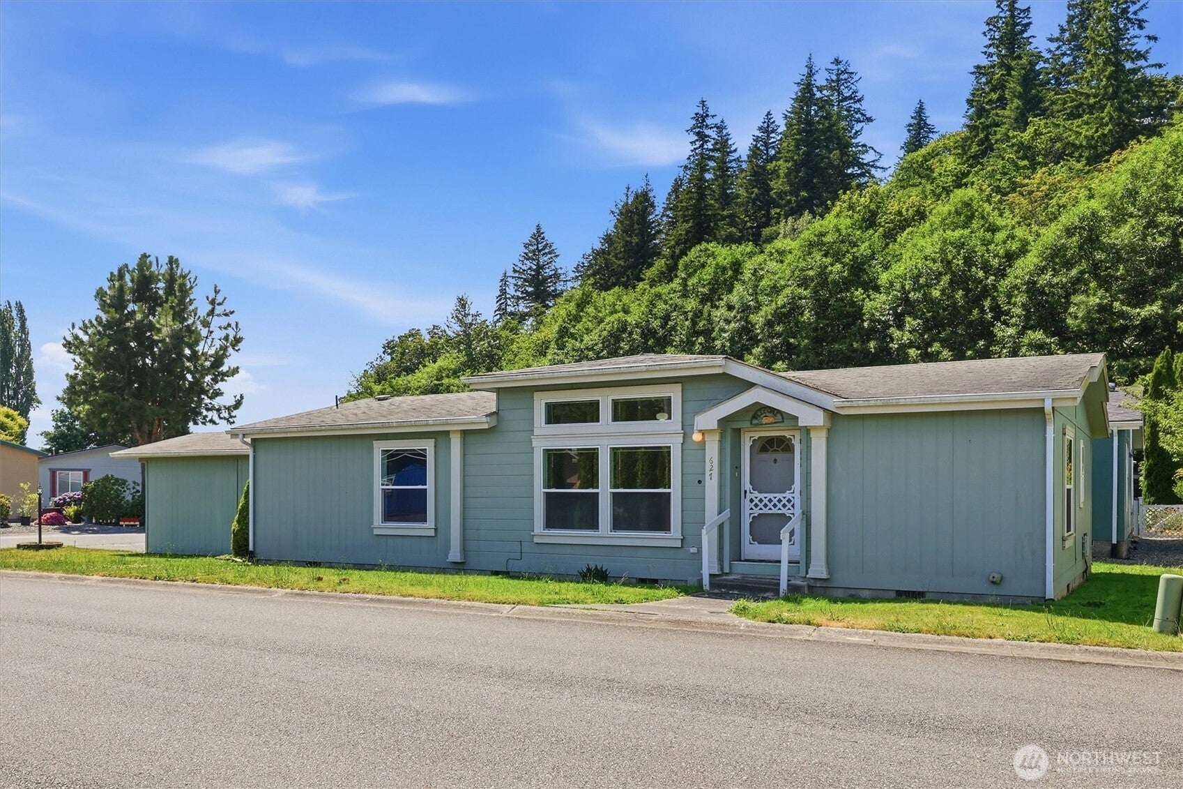 627 Andrew Drive — photo