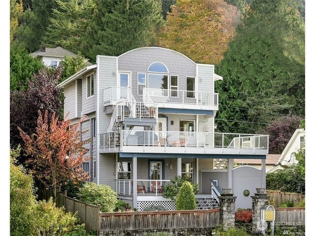 4022 59th Avenue SW C — photo